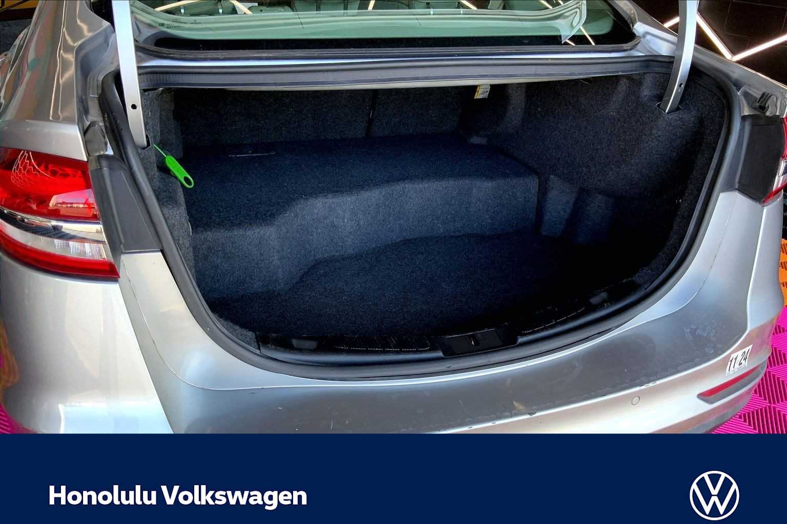 Thumbnail: 2020 Ford Fusion - 18