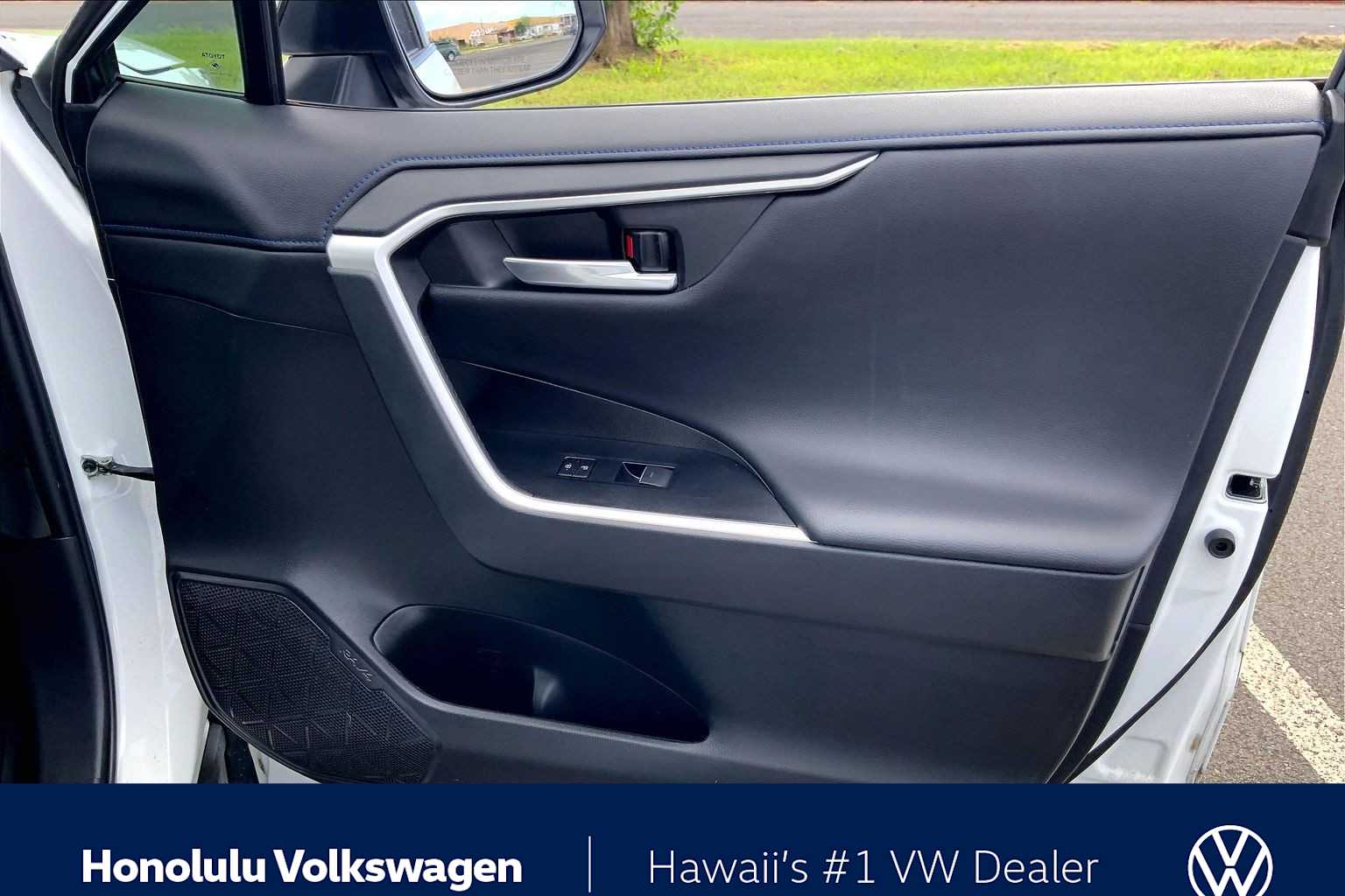 Thumbnail: 2023 Toyota RAV4 - 27