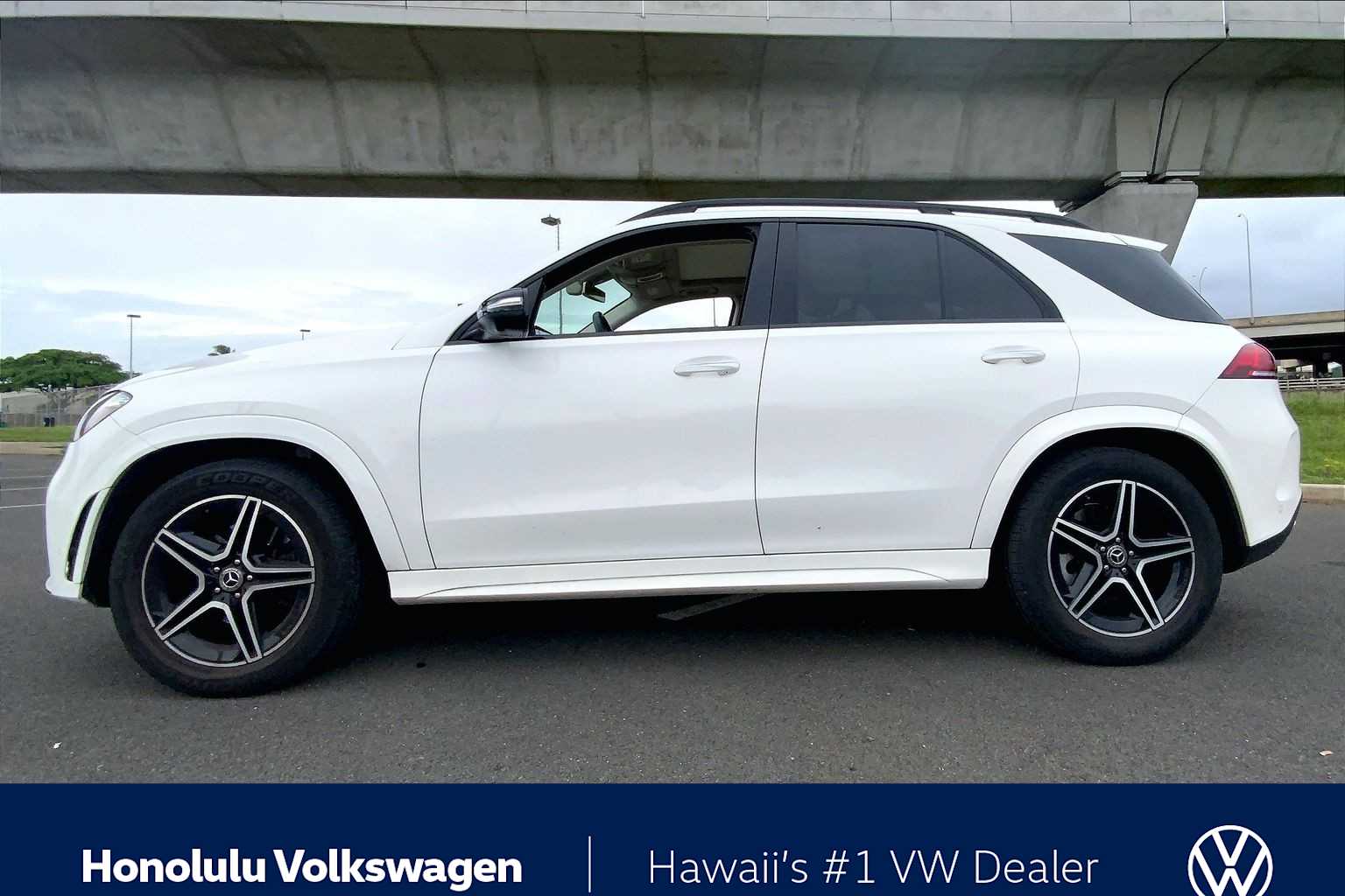 Thumbnail: 2020 Mercedes-Benz GLE - 3