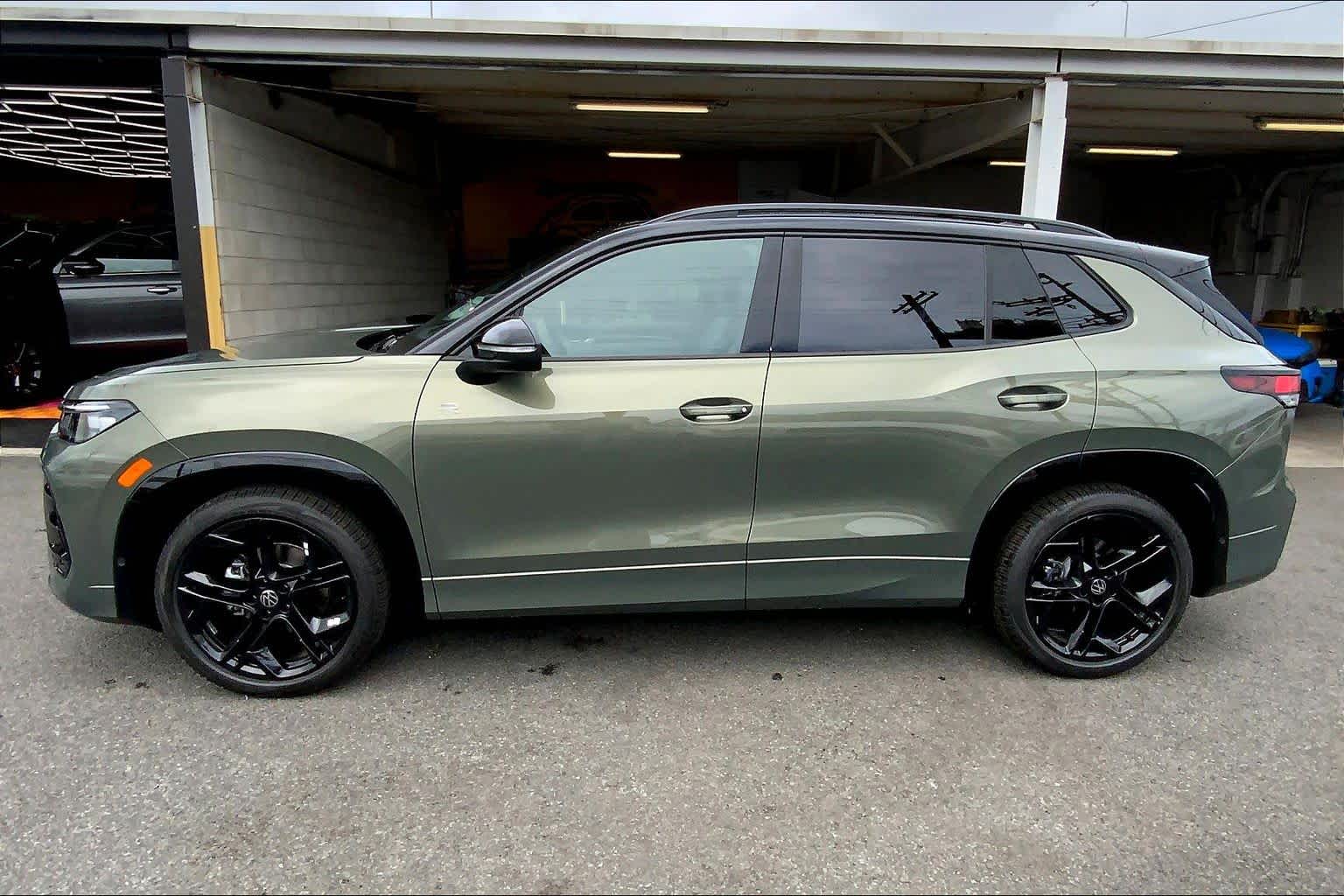 Thumbnail: 2026 Volkswagen Tiguan - 3