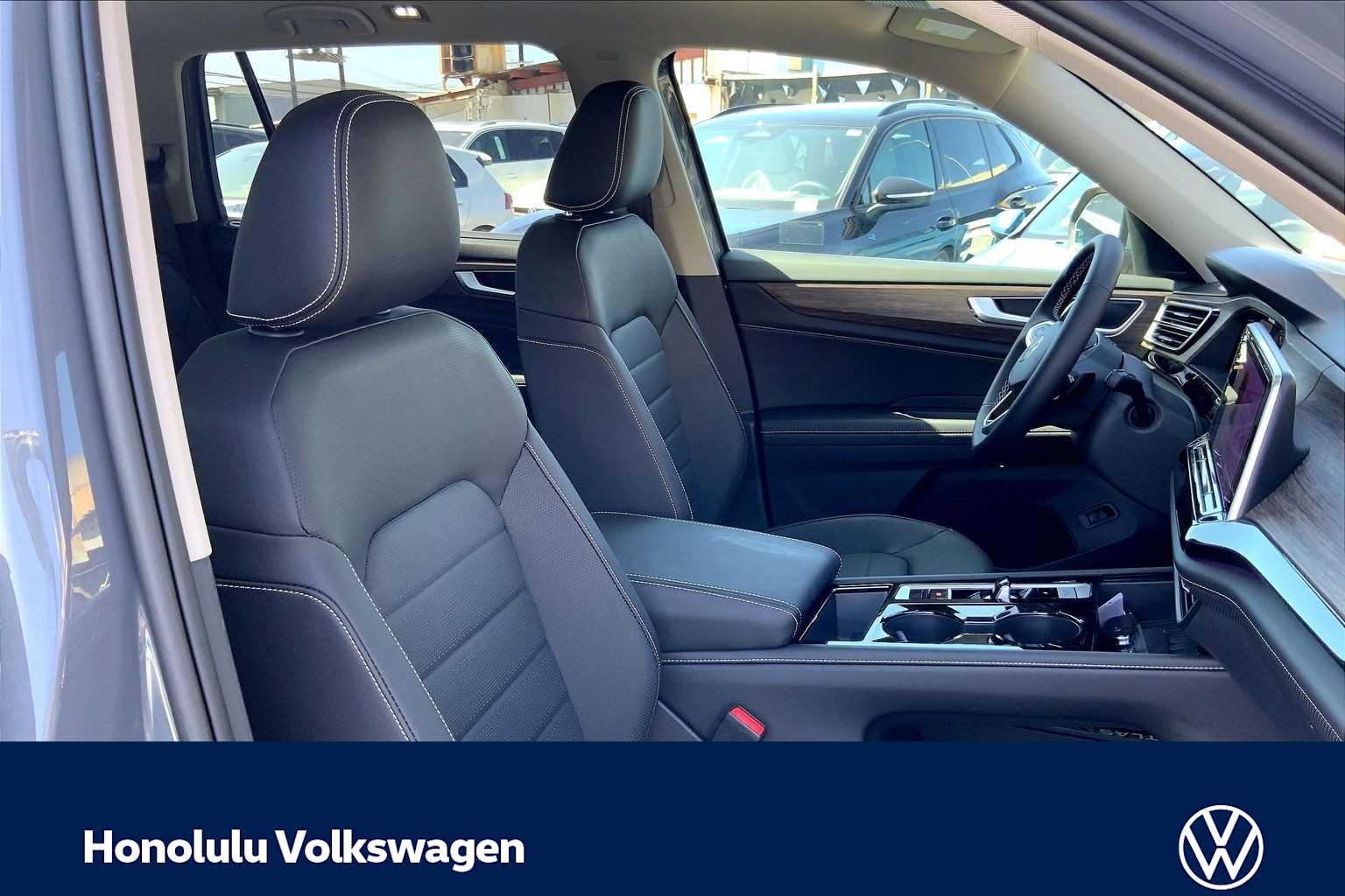 Thumbnail: 2026 Volkswagen Atlas - 14