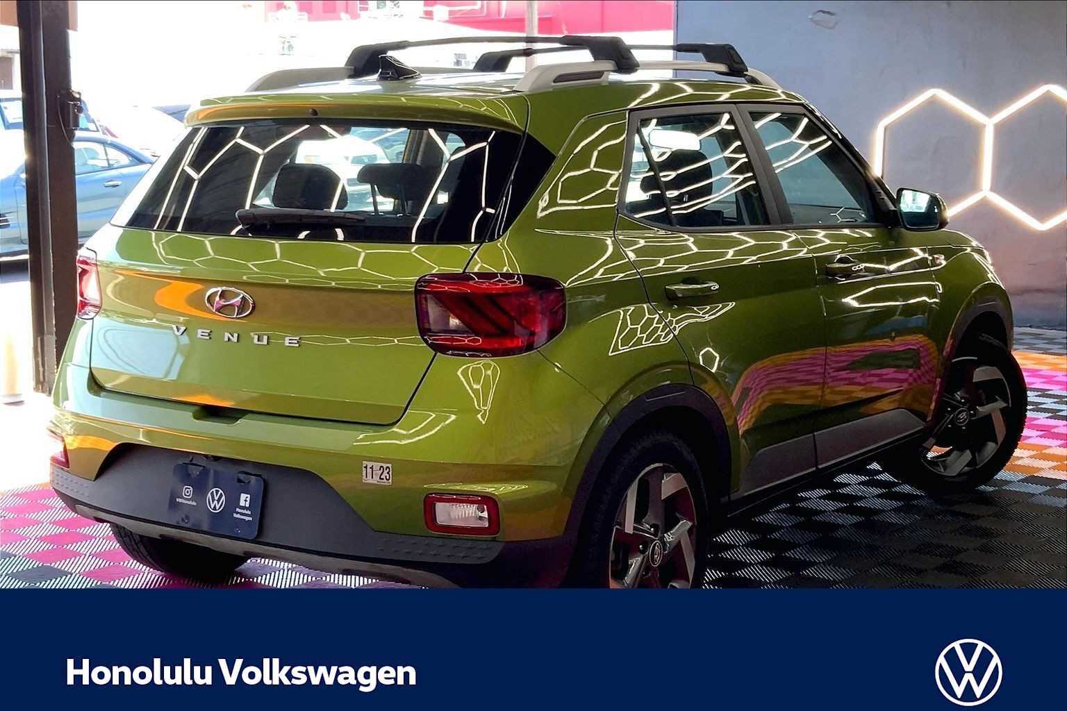 Thumbnail: 2022 Hyundai Venue - 21