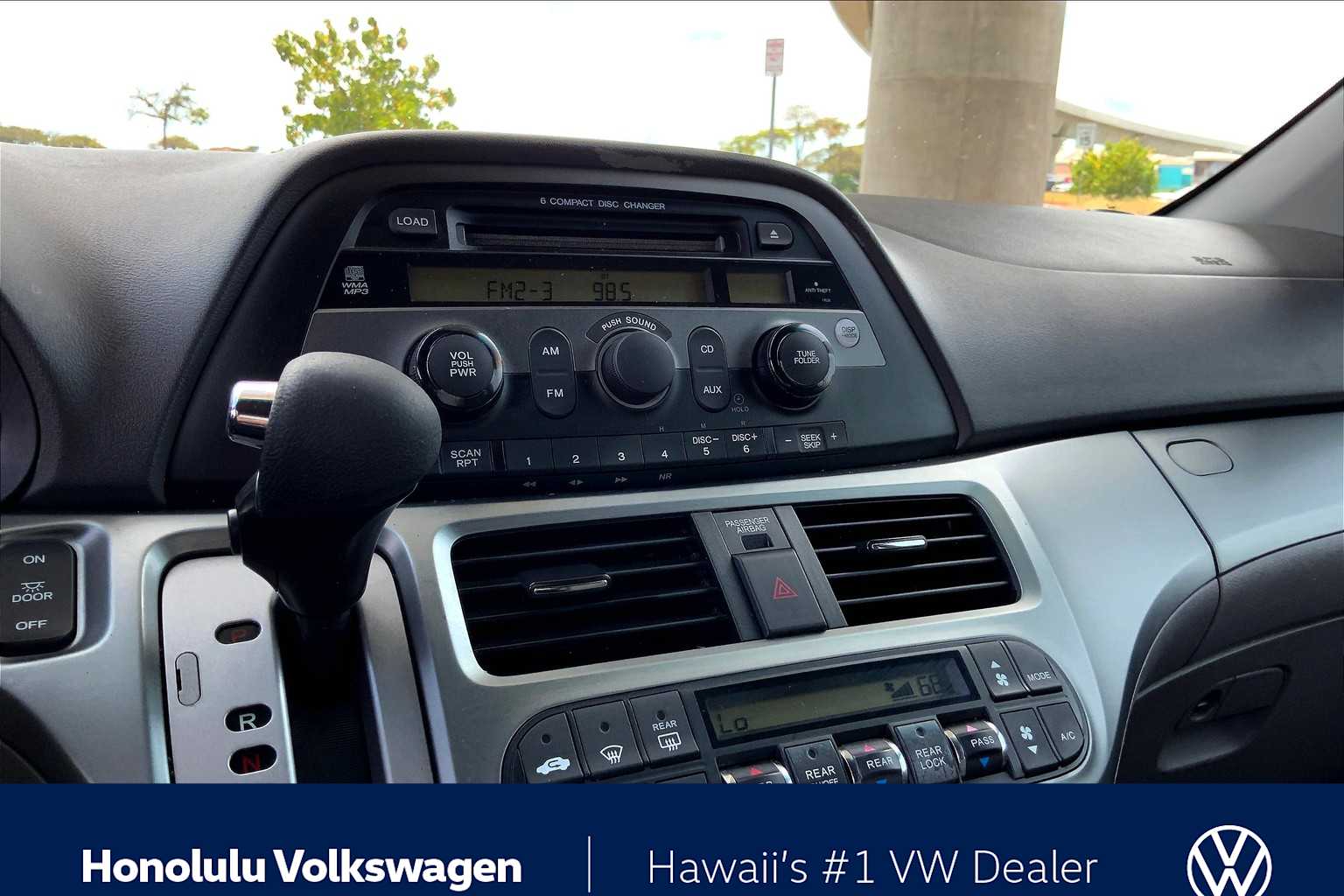 Thumbnail: 2010 Honda Odyssey - 25