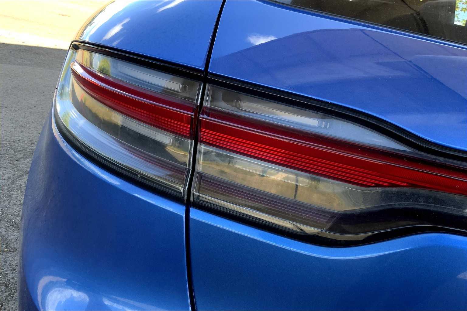 2020 Porsche Macan  31