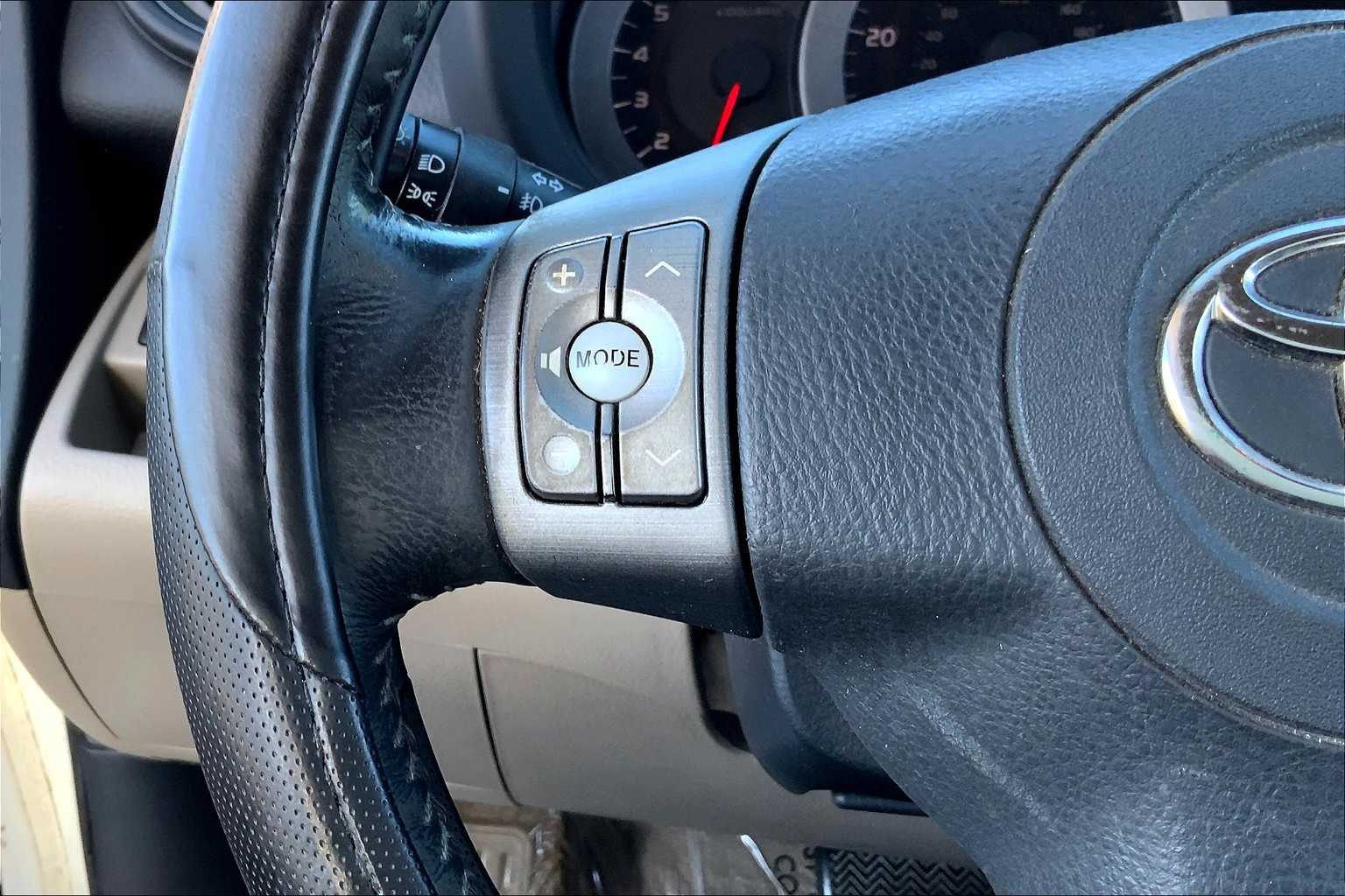 Thumbnail: 2008 Toyota RAV4 - 23