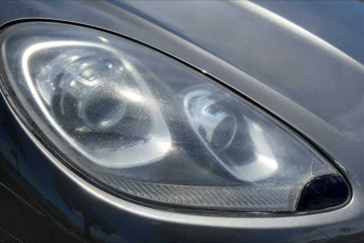 Thumbnail: 2015 Porsche Macan - 30