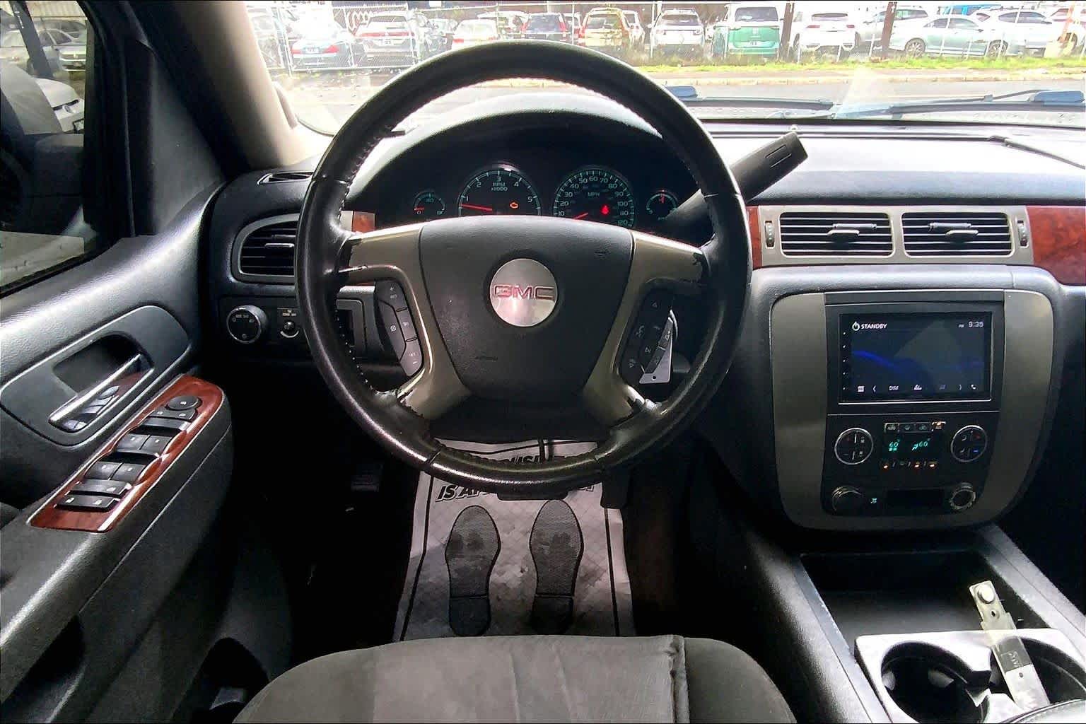 Thumbnail: 2011 GMC Yukon - 14