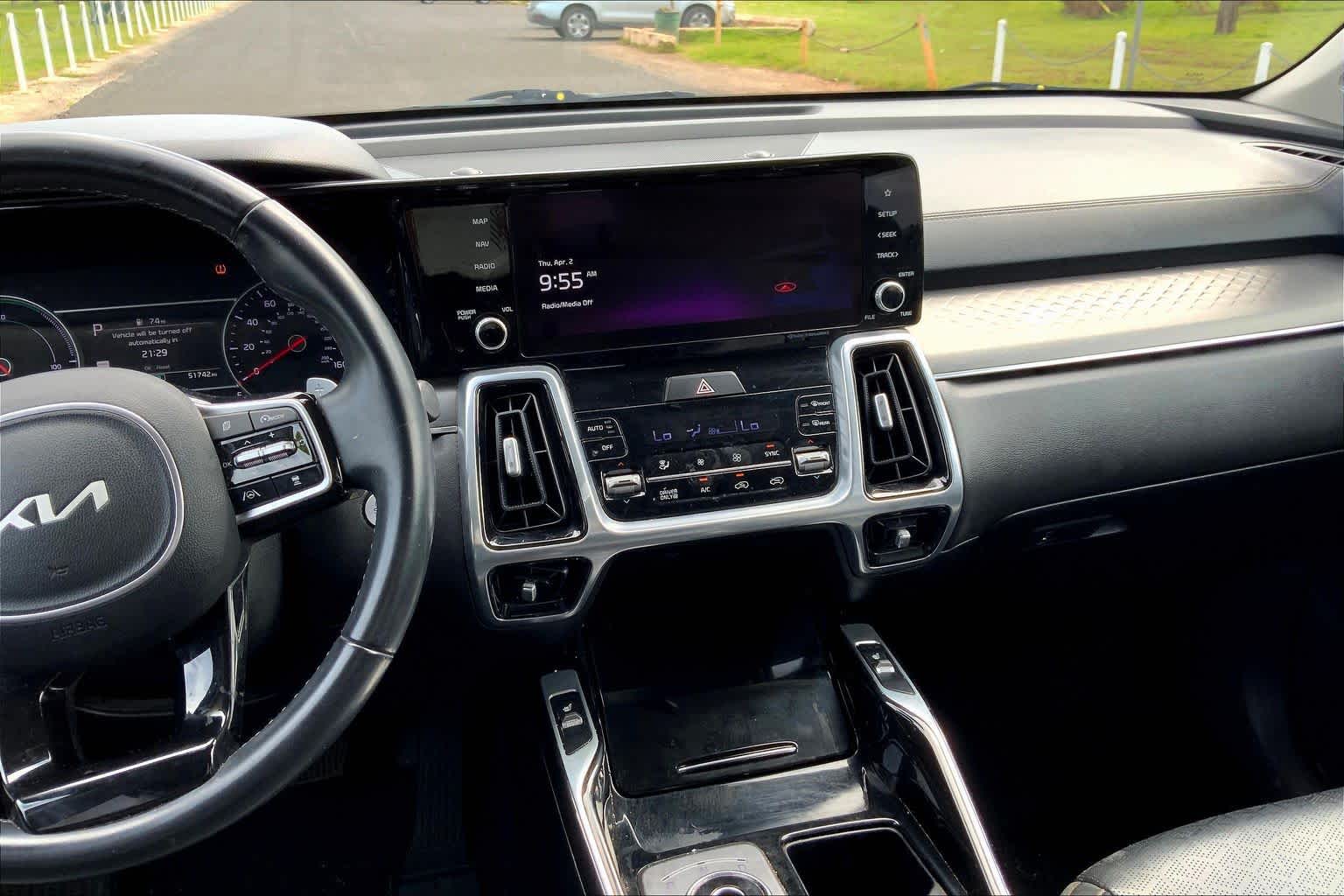 Thumbnail: 2022 Kia Sorento - 14