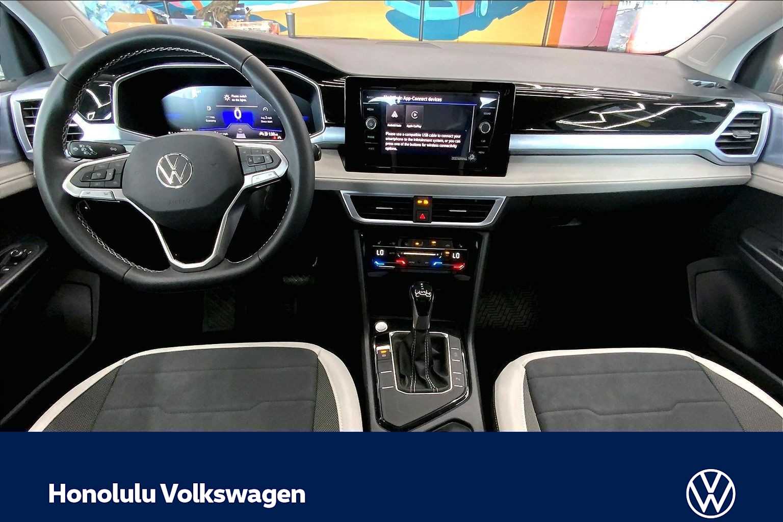 Thumbnail: 2026 Volkswagen Taos - 10