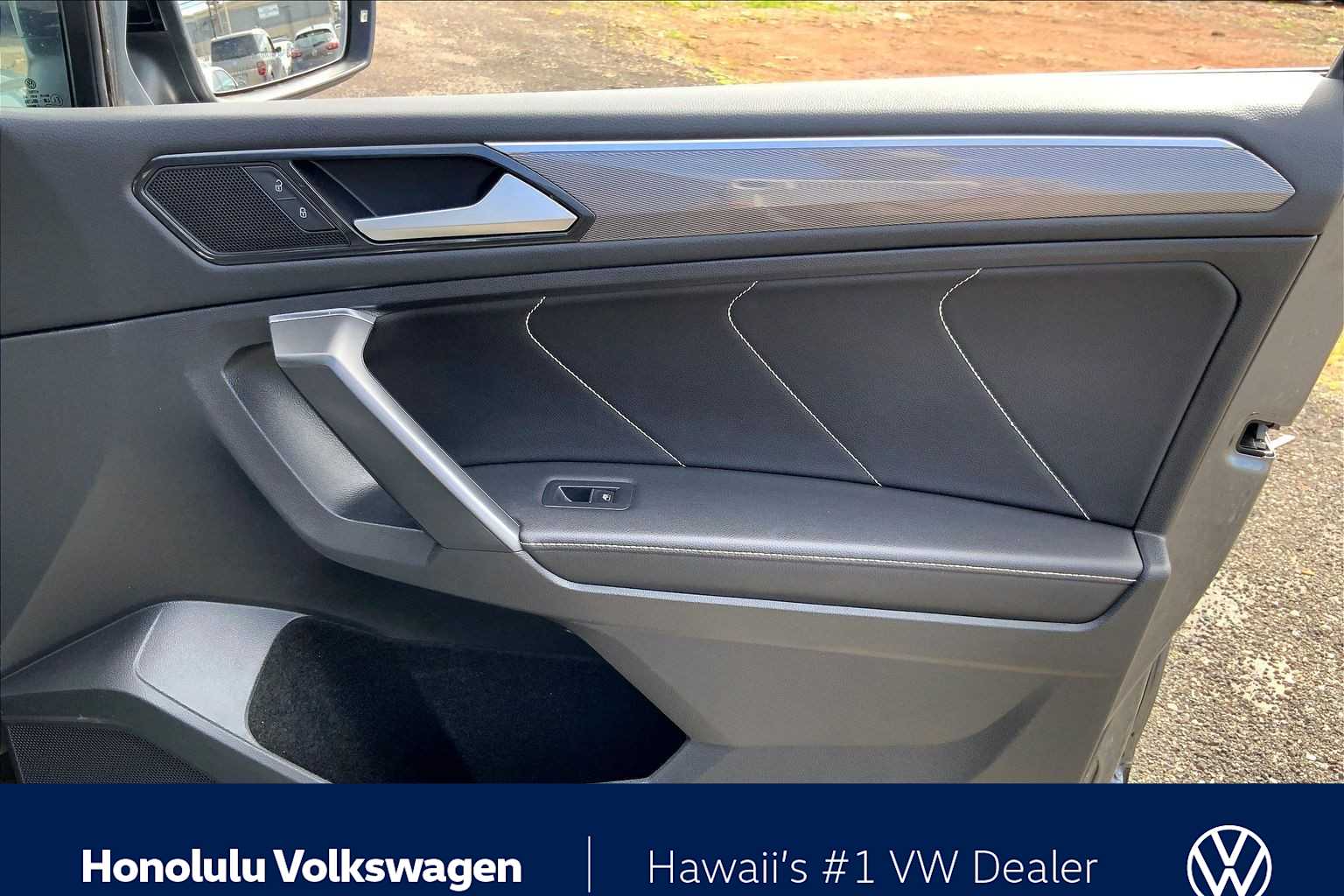 Thumbnail: 2022 Volkswagen Tiguan - 27