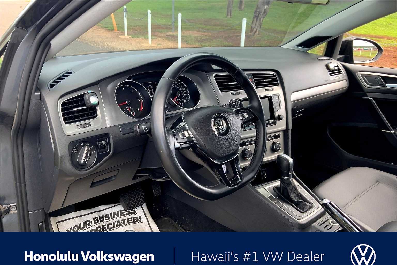 Thumbnail: 2015 Volkswagen Golf - 2