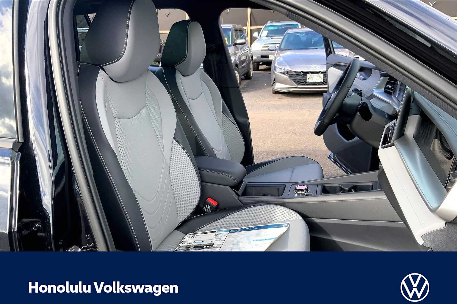 Thumbnail: 2026 Volkswagen Tiguan - 14