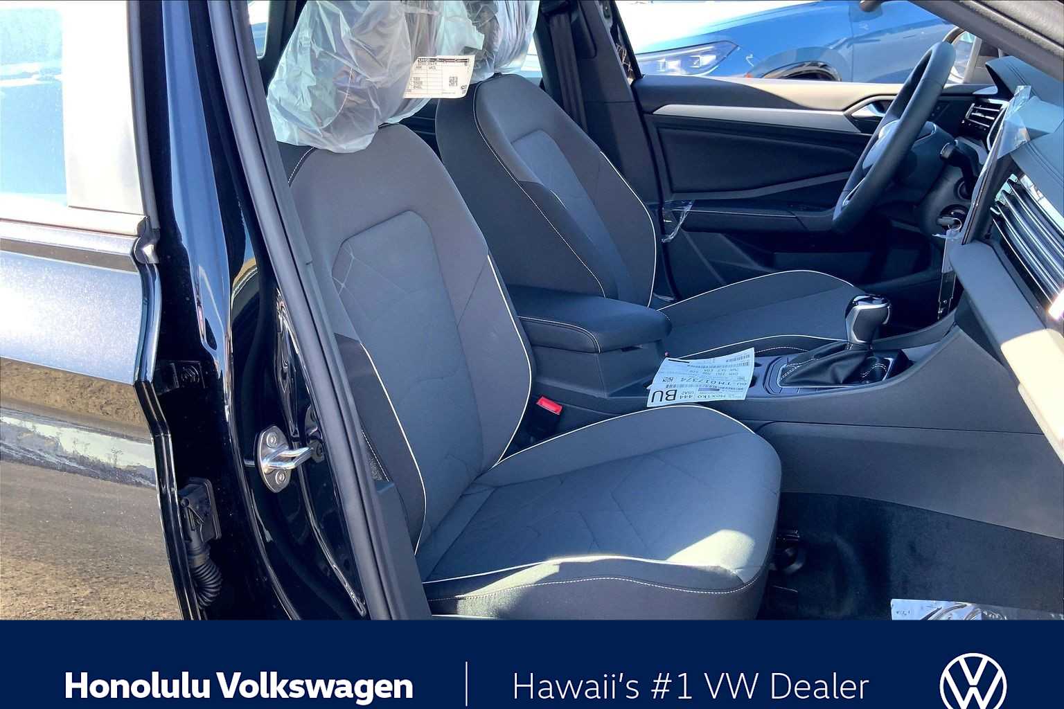 Thumbnail: 2026 Volkswagen Jetta - 14