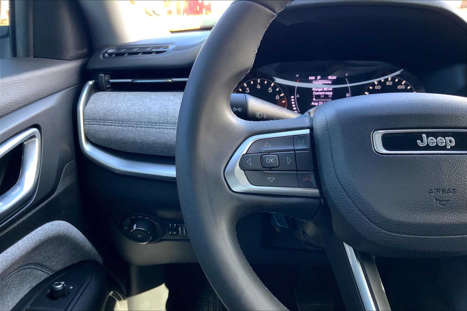 2022 Jeep Compass Latitude 23