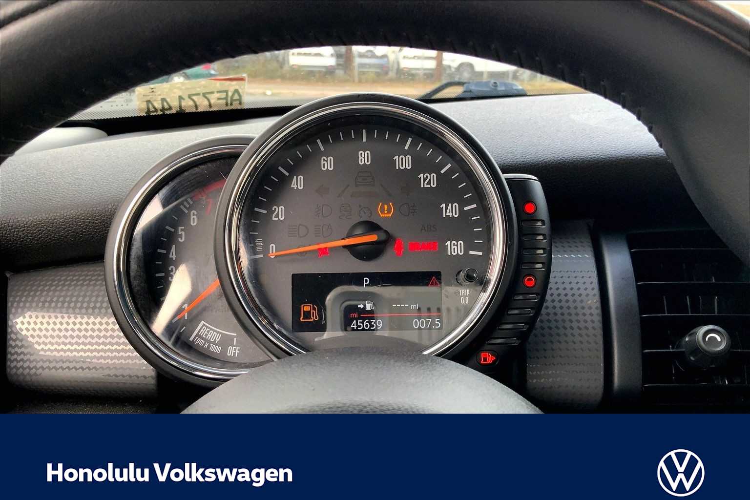 Thumbnail: 2017 MINI Cooper Hardtop - 16