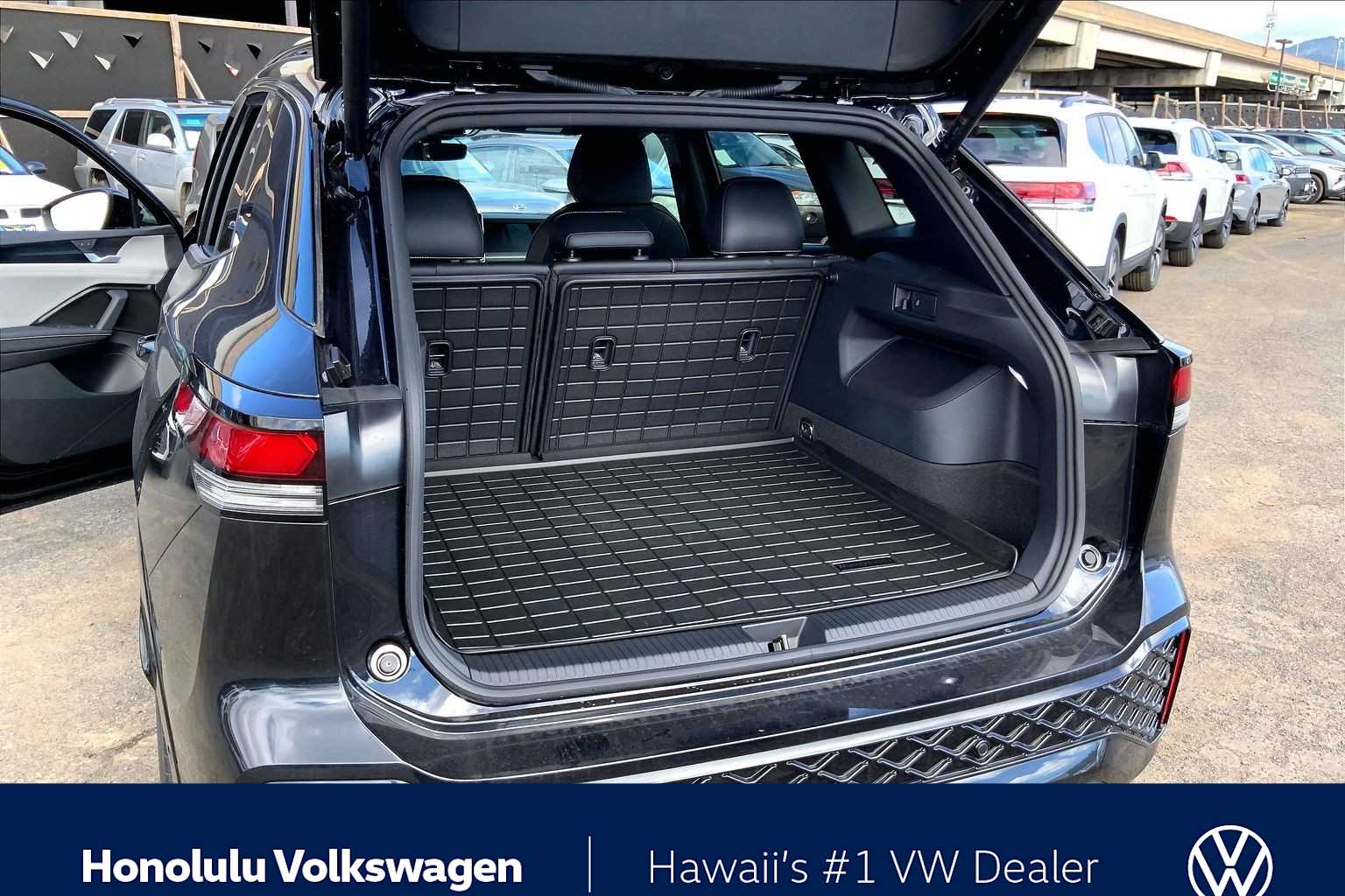 Thumbnail: 2026 Volkswagen Tiguan - 19