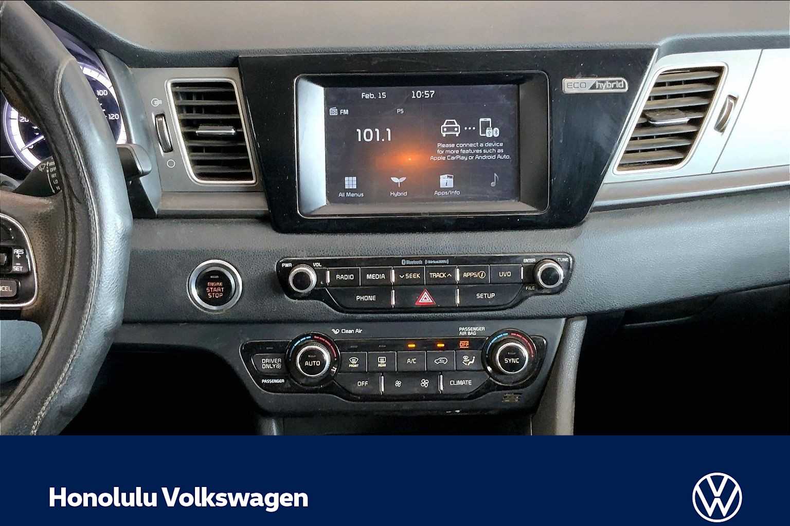 Thumbnail: 2017 Kia Niro - 14