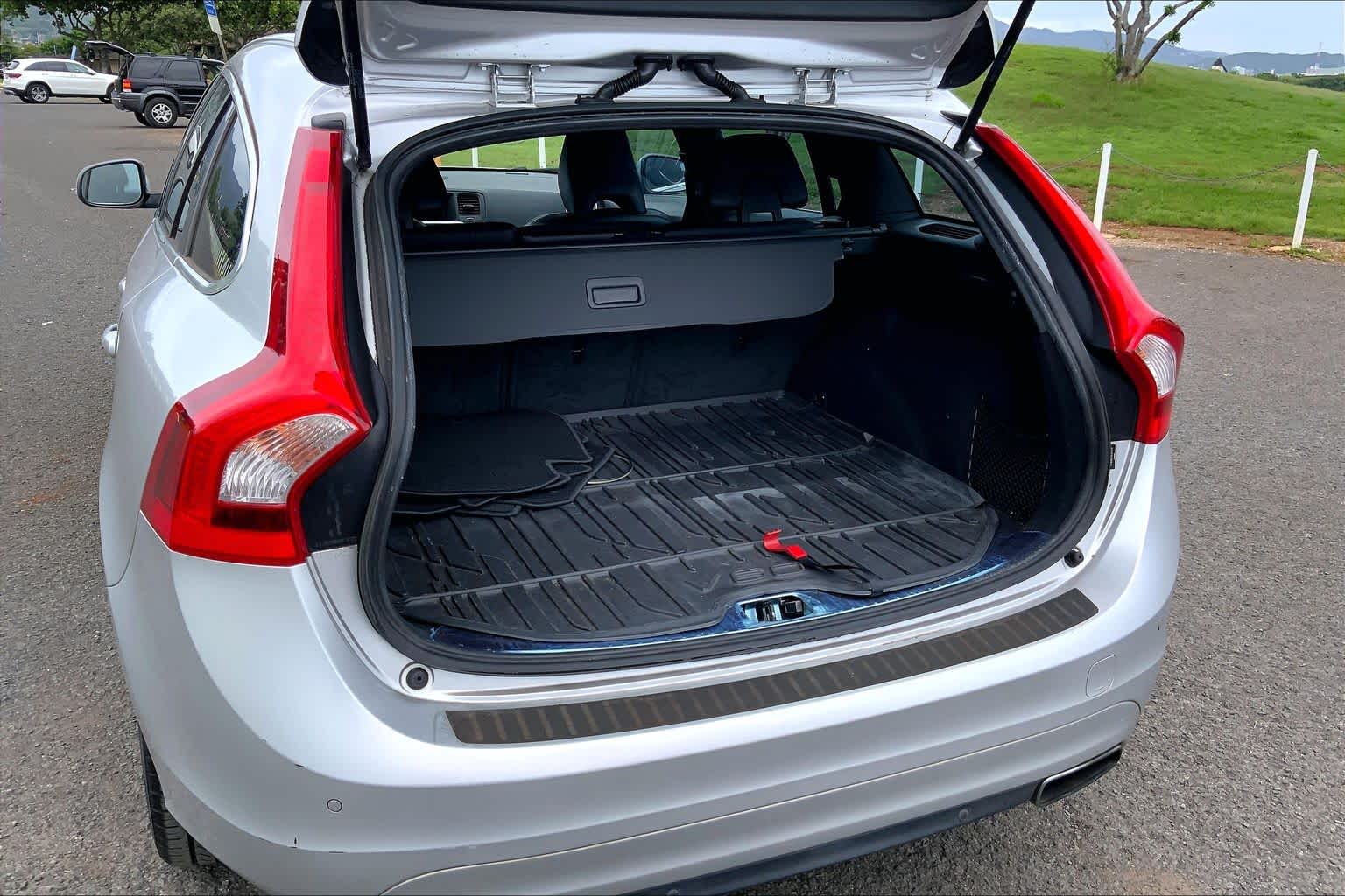 Thumbnail: 2016 Volvo V60 - 18