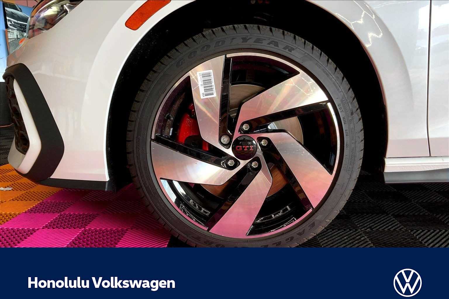 Thumbnail: 2026 Volkswagen Golf - 8