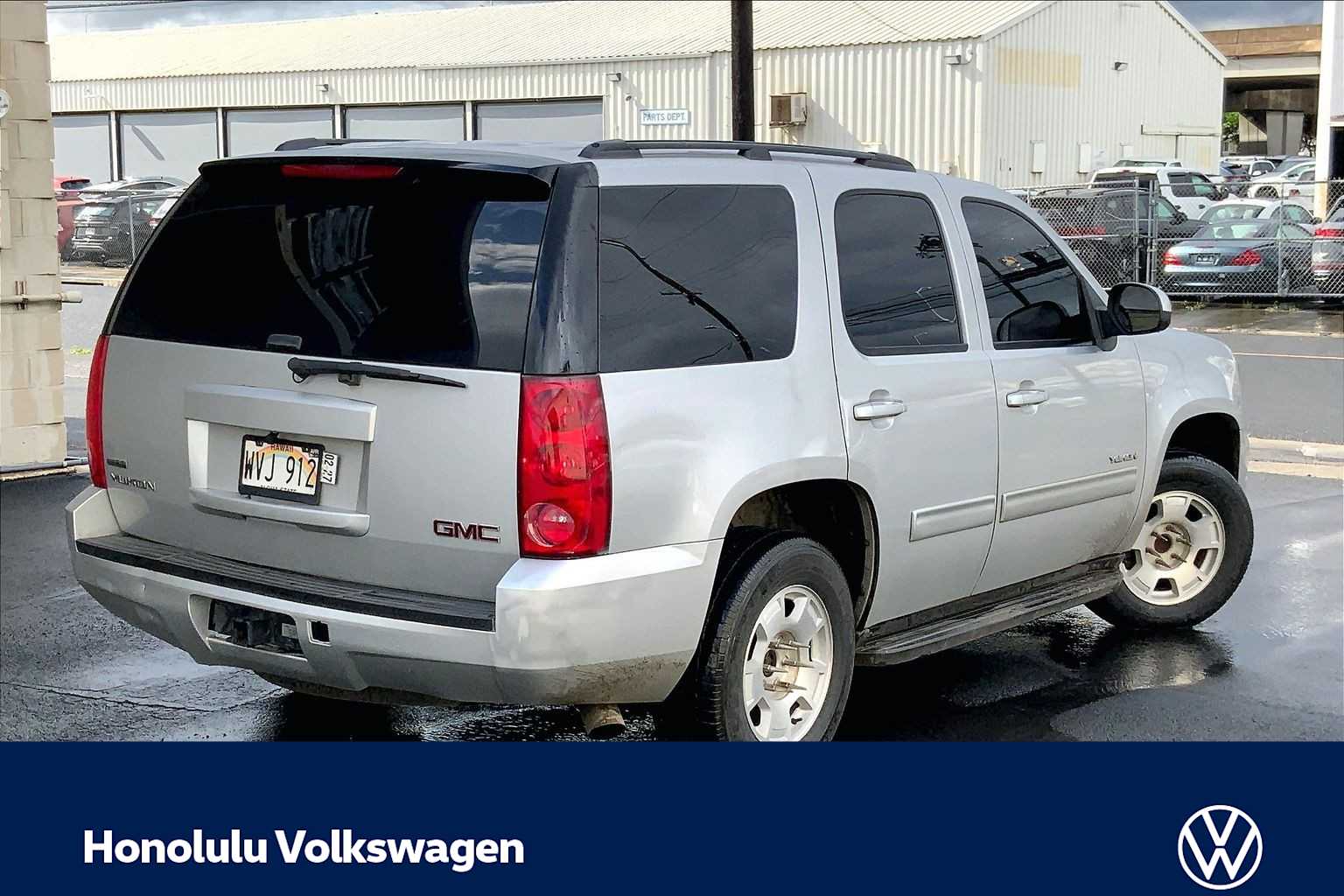 Thumbnail: 2011 GMC Yukon - 22