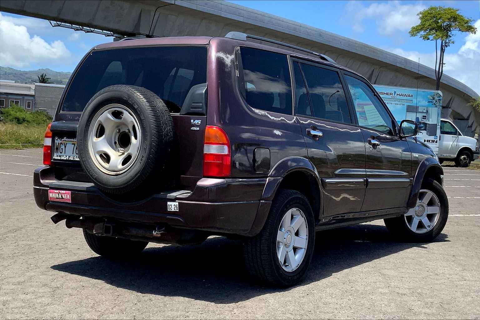 Thumbnail: 2003 Suzuki XL-7 - 21