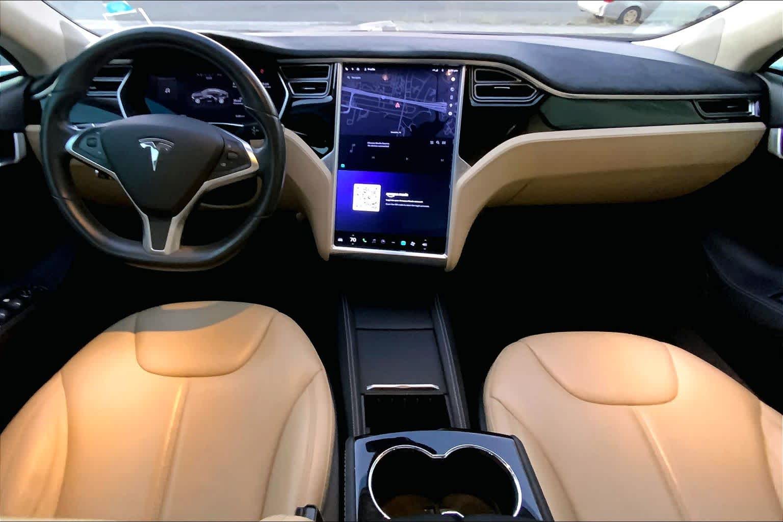 Thumbnail: 2015 Tesla Model S - 10