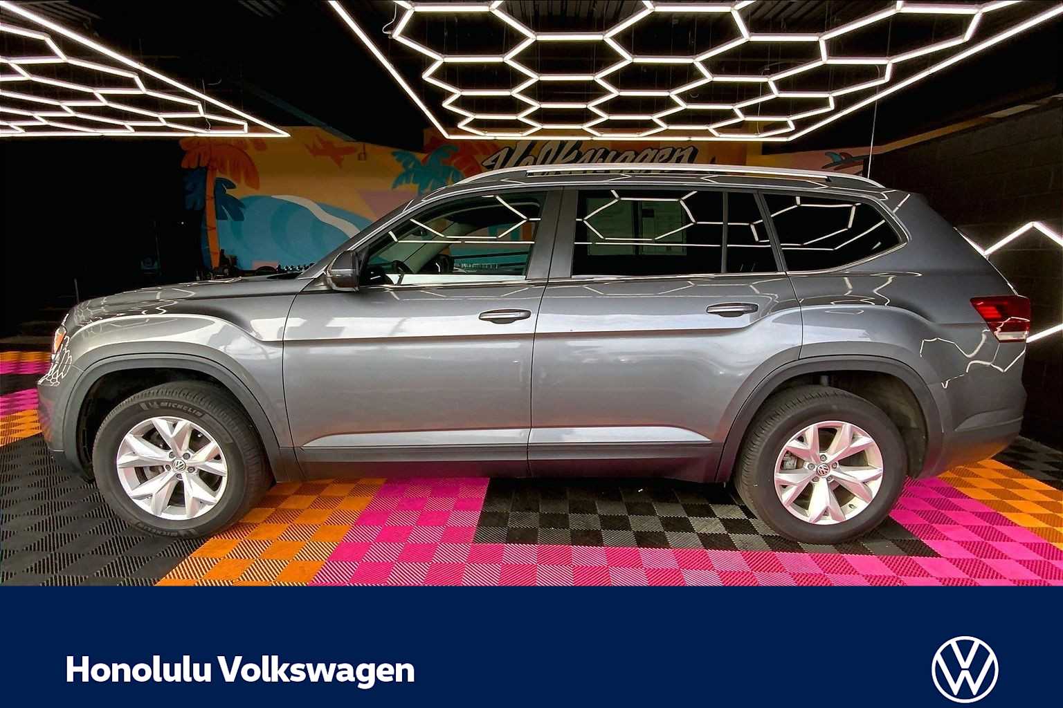 Thumbnail: 2018 Volkswagen Atlas - 3