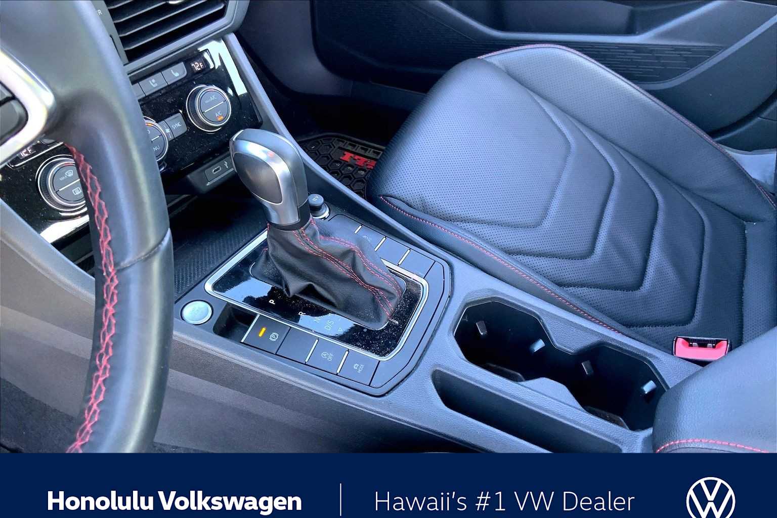 Thumbnail: 2021 Volkswagen Jetta - 15