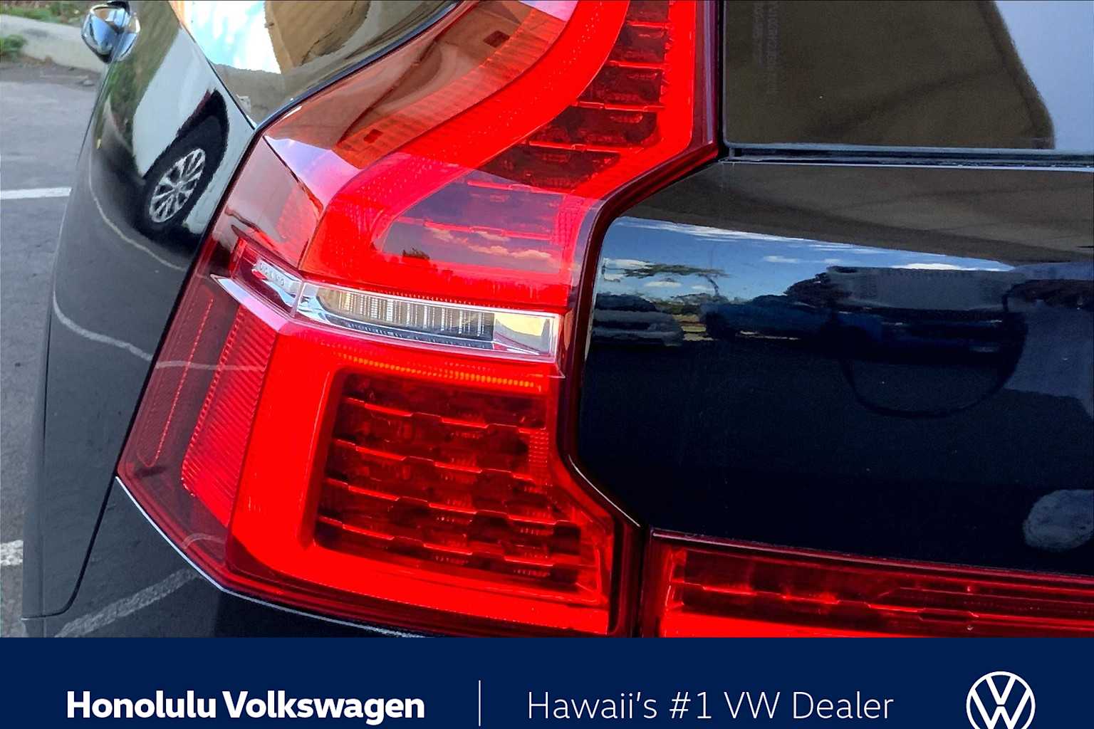 Thumbnail: 2018 Volvo XC60 - 31