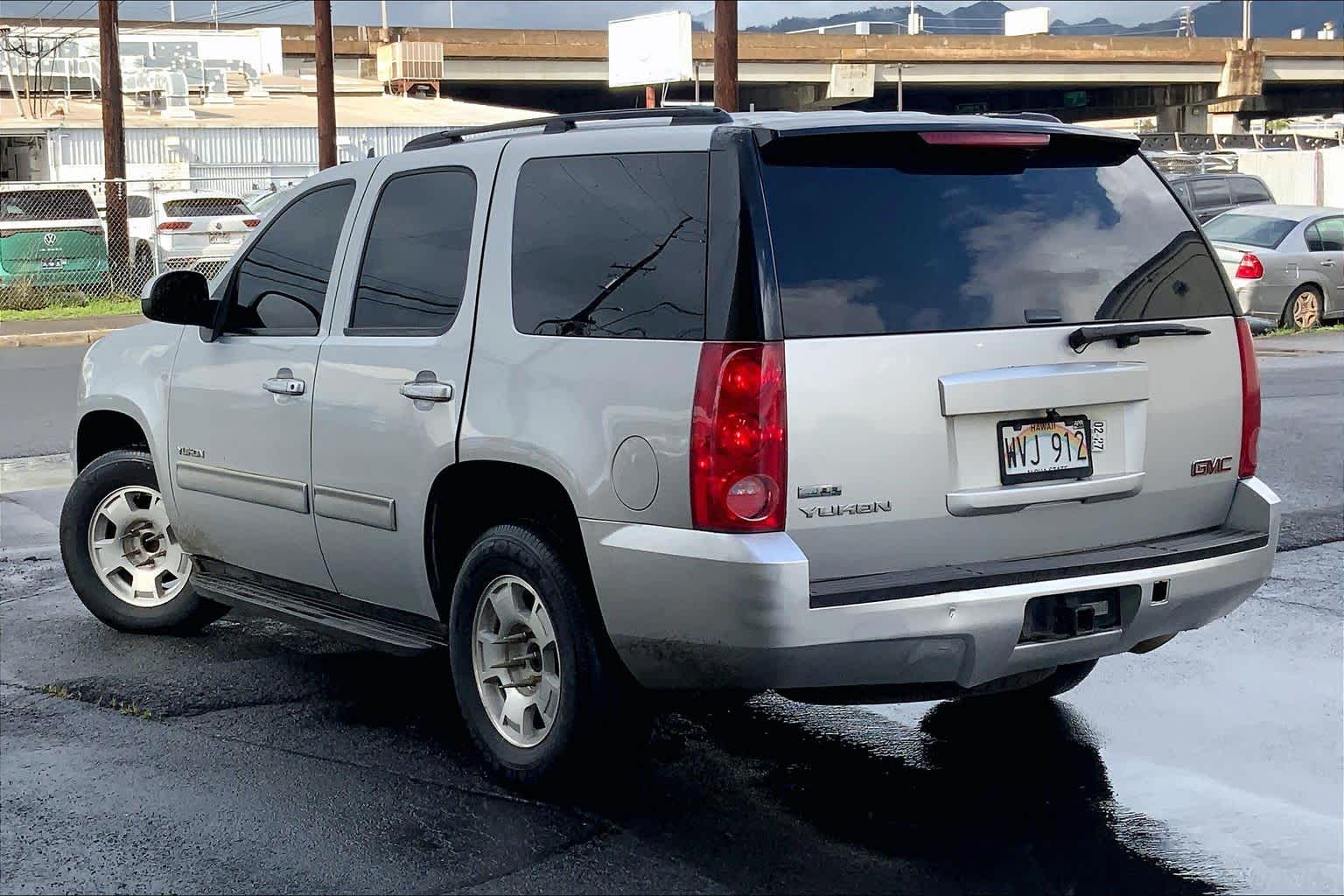Thumbnail: 2011 GMC Yukon - 4