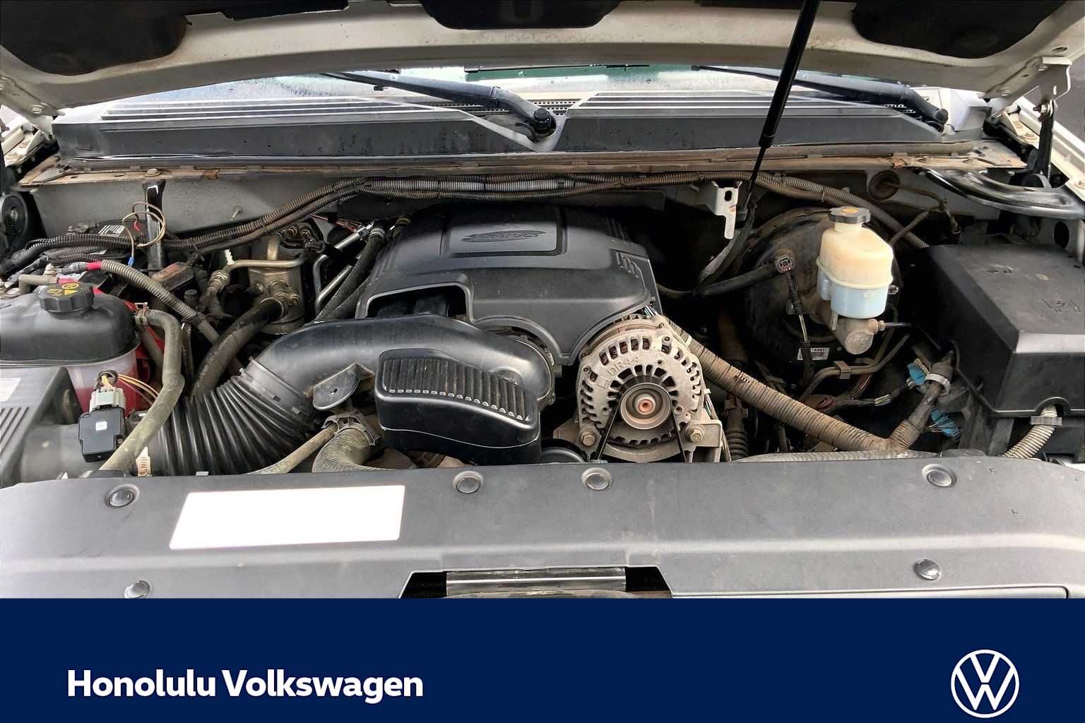 Thumbnail: 2011 GMC Yukon - 9