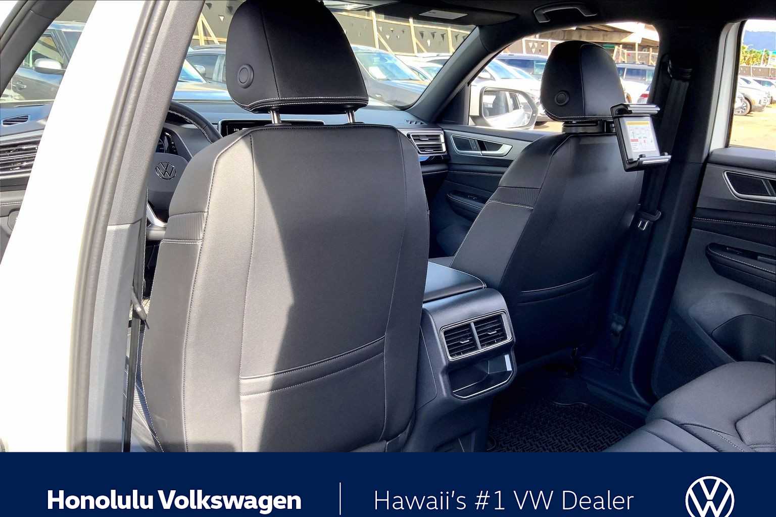 Thumbnail: 2026 Volkswagen Atlas - 12