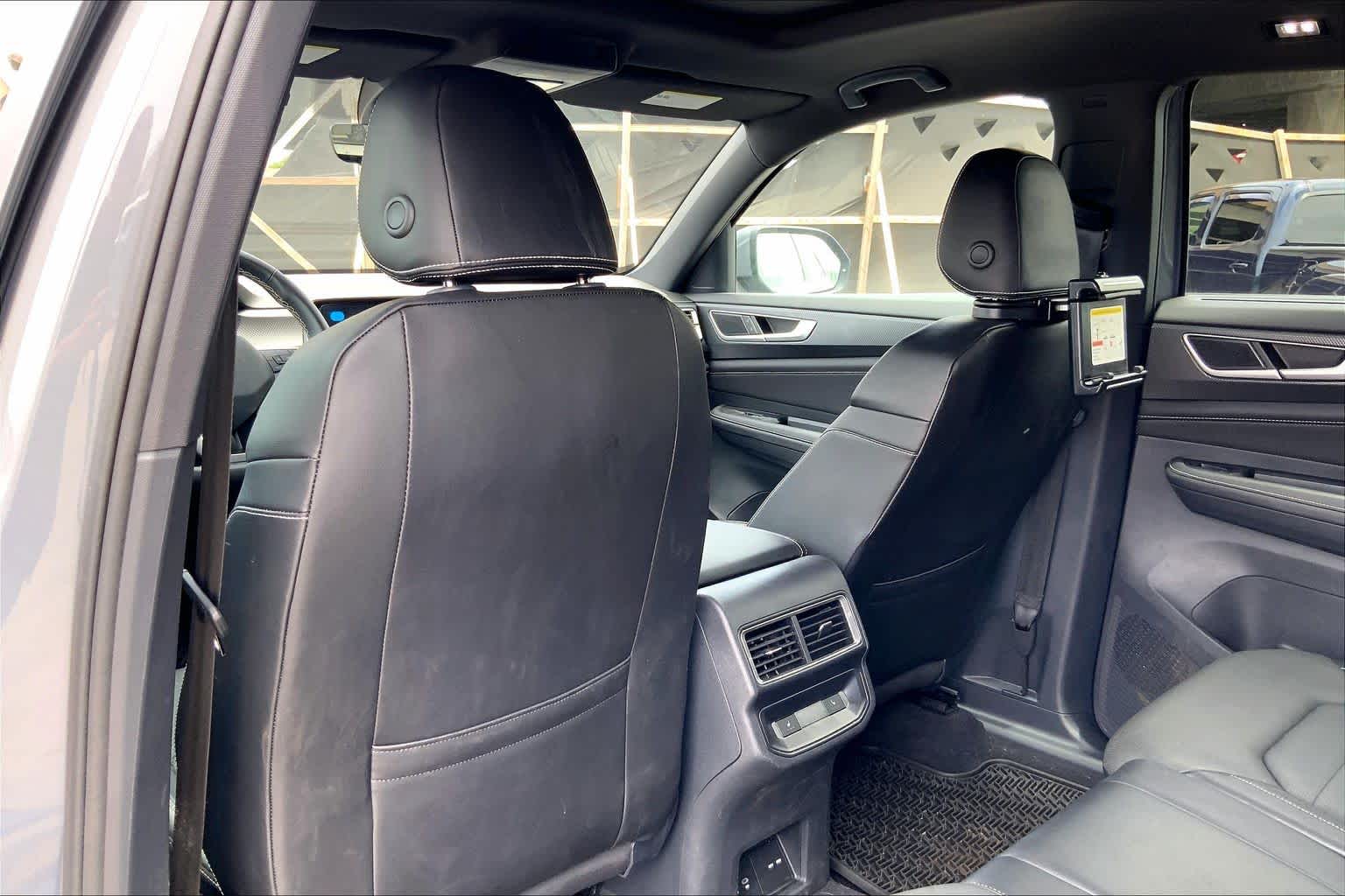 Thumbnail: 2024 Volkswagen Atlas - 12