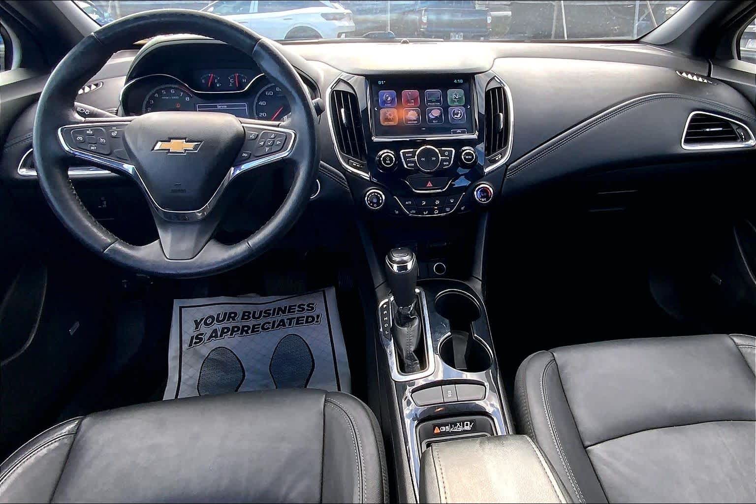 Thumbnail: 2017 Chevrolet Cruze - 9