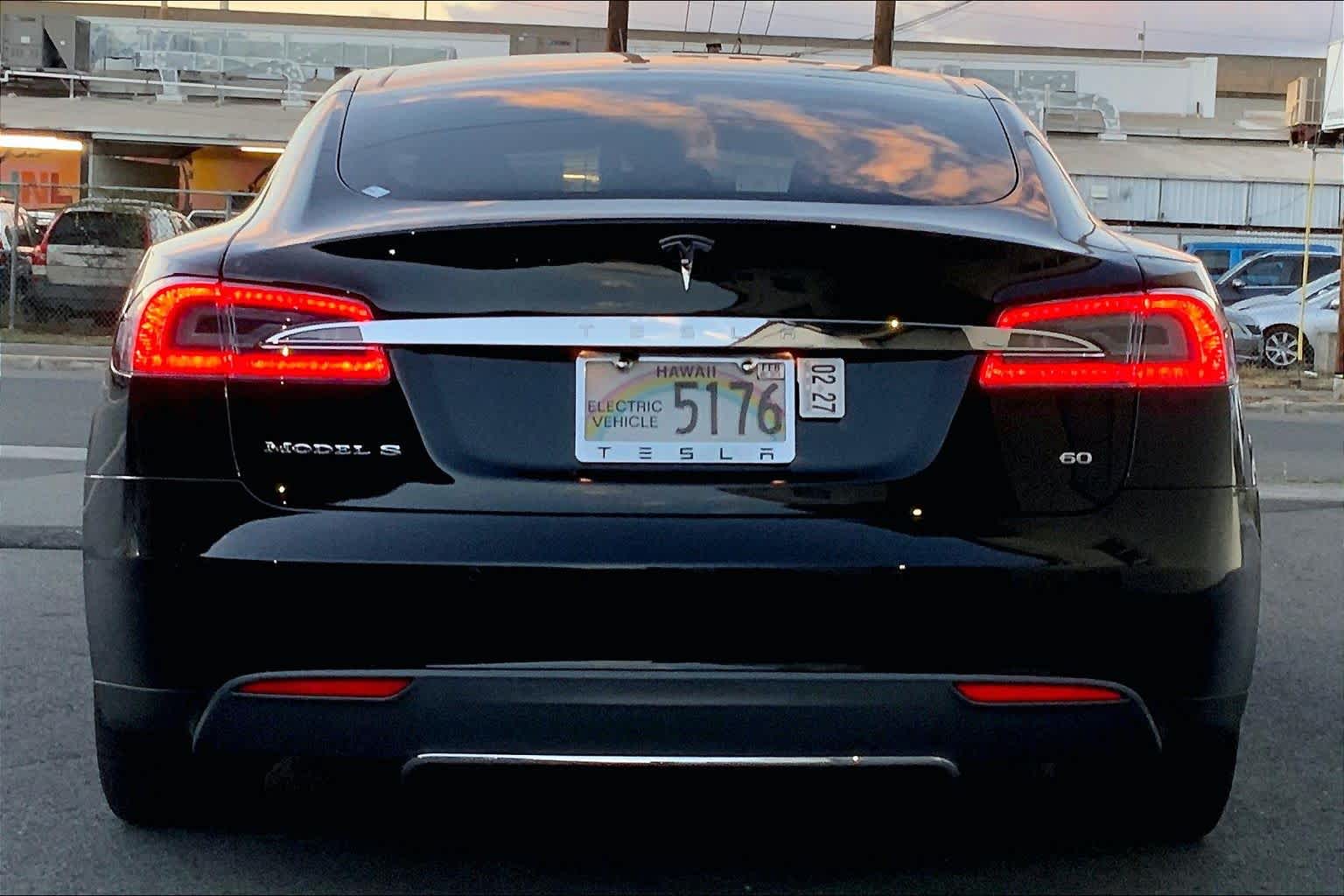 Thumbnail: 2015 Tesla Model S - 5