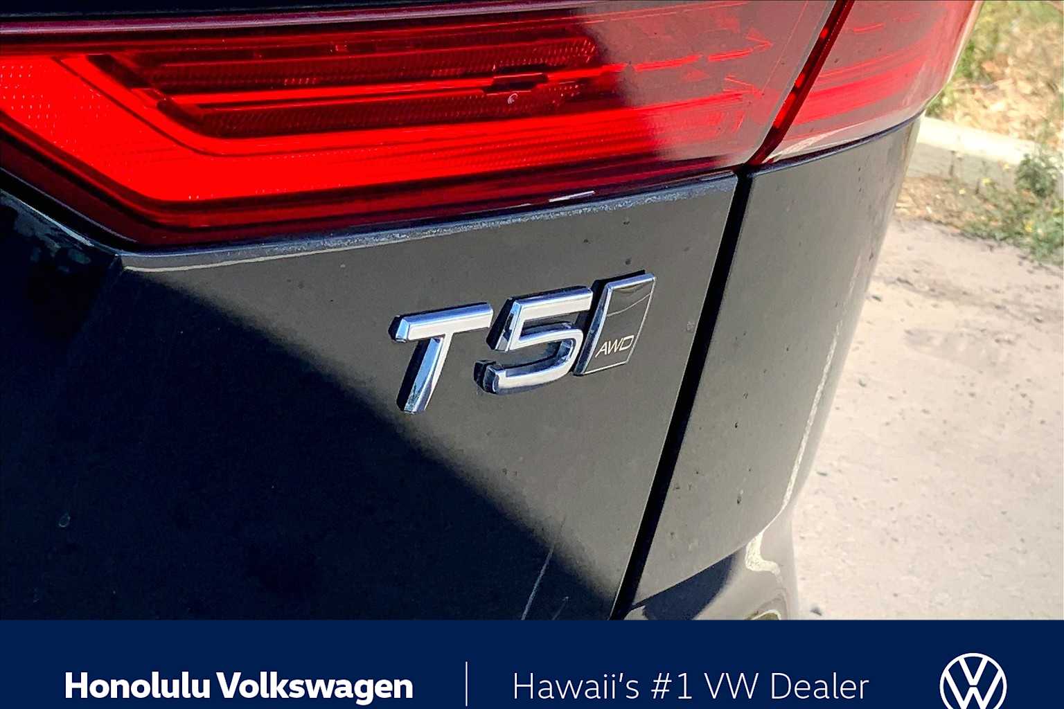 Thumbnail: 2018 Volvo XC60 - 7
