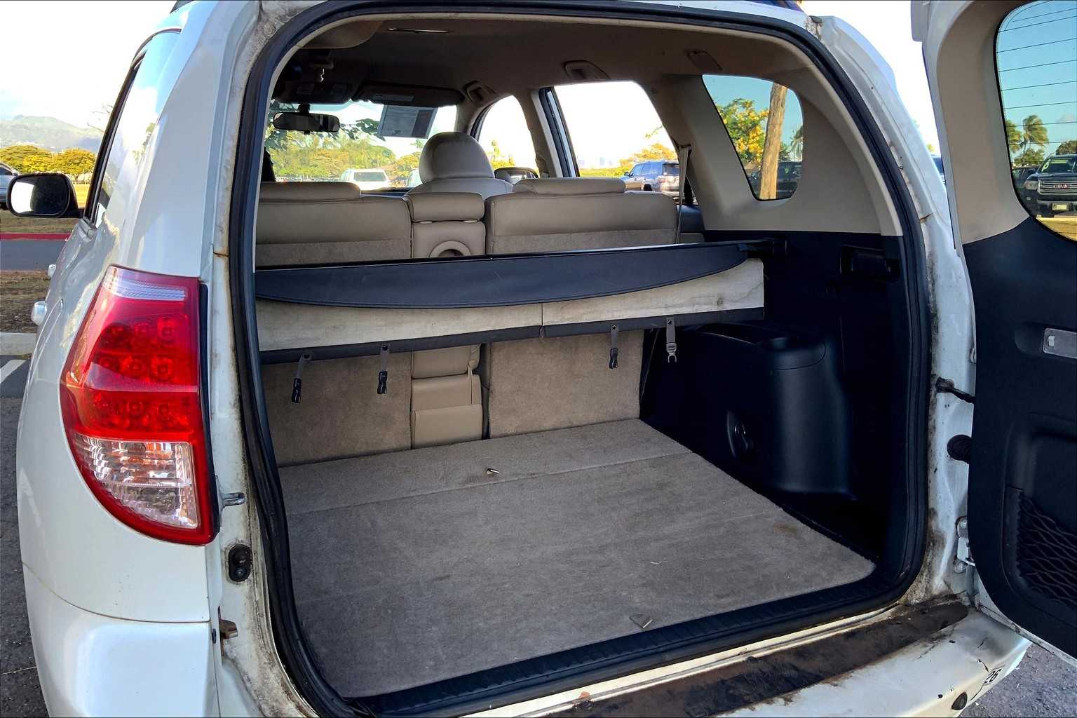 Thumbnail: 2008 Toyota RAV4 - 17