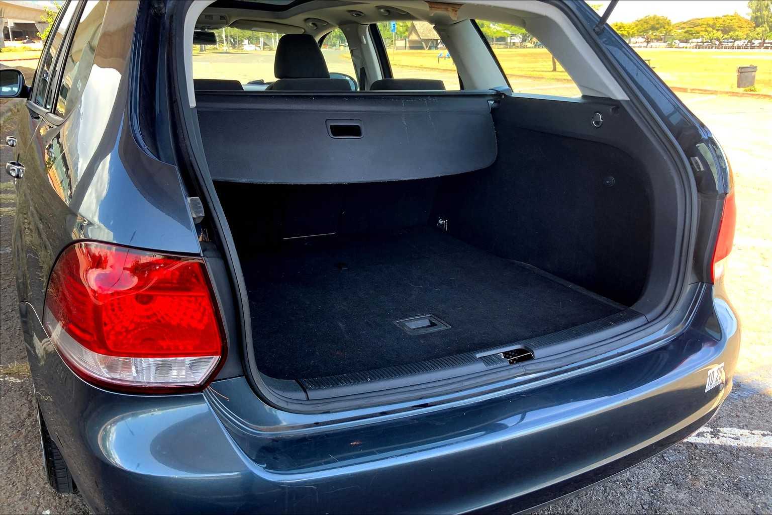 Thumbnail: 2010 Volkswagen Jetta - 17