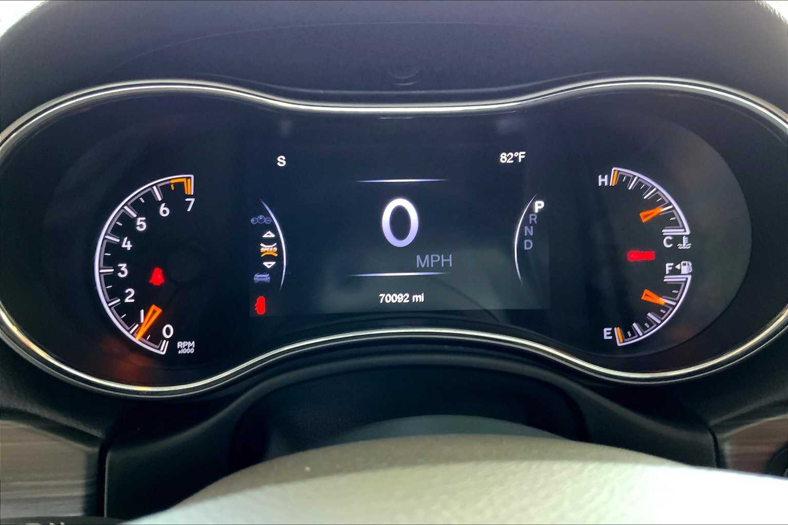 Thumbnail: 2019 Jeep Grand Cherokee - 16