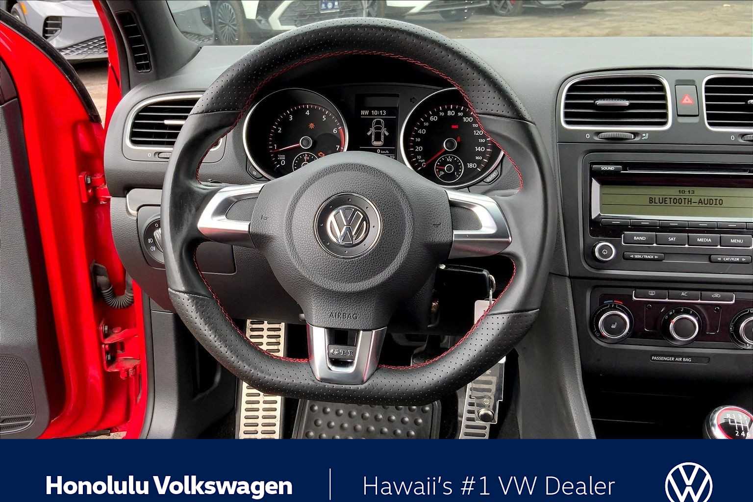Thumbnail: 2011 Volkswagen Golf - 13