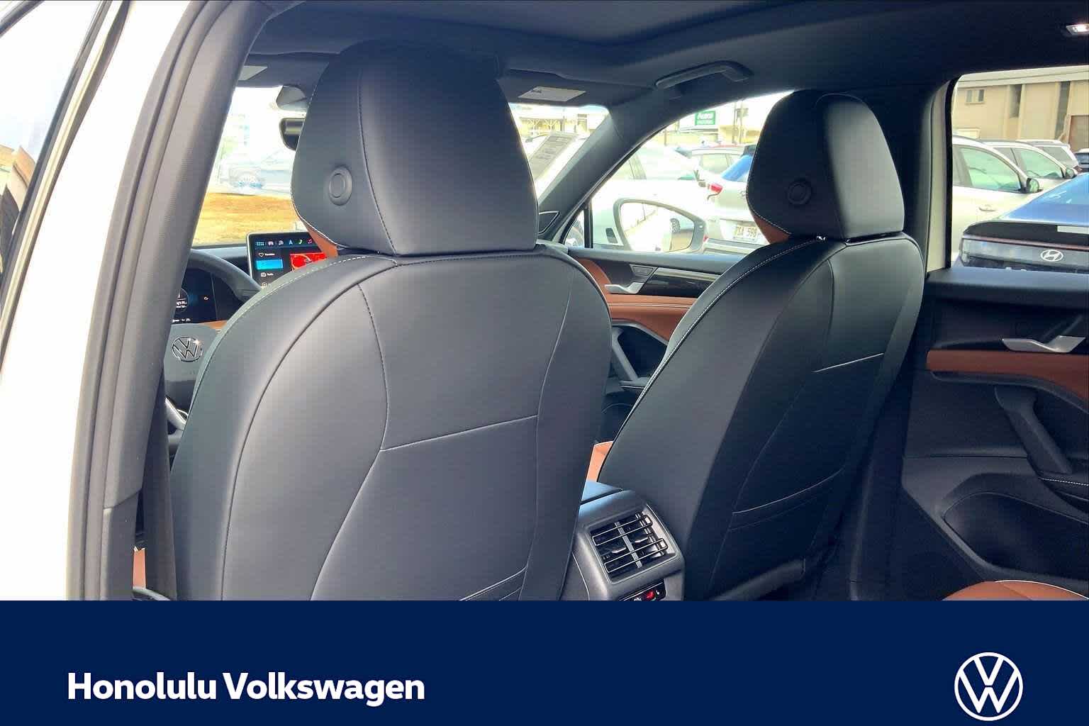 Thumbnail: 2026 Volkswagen Tiguan - 12