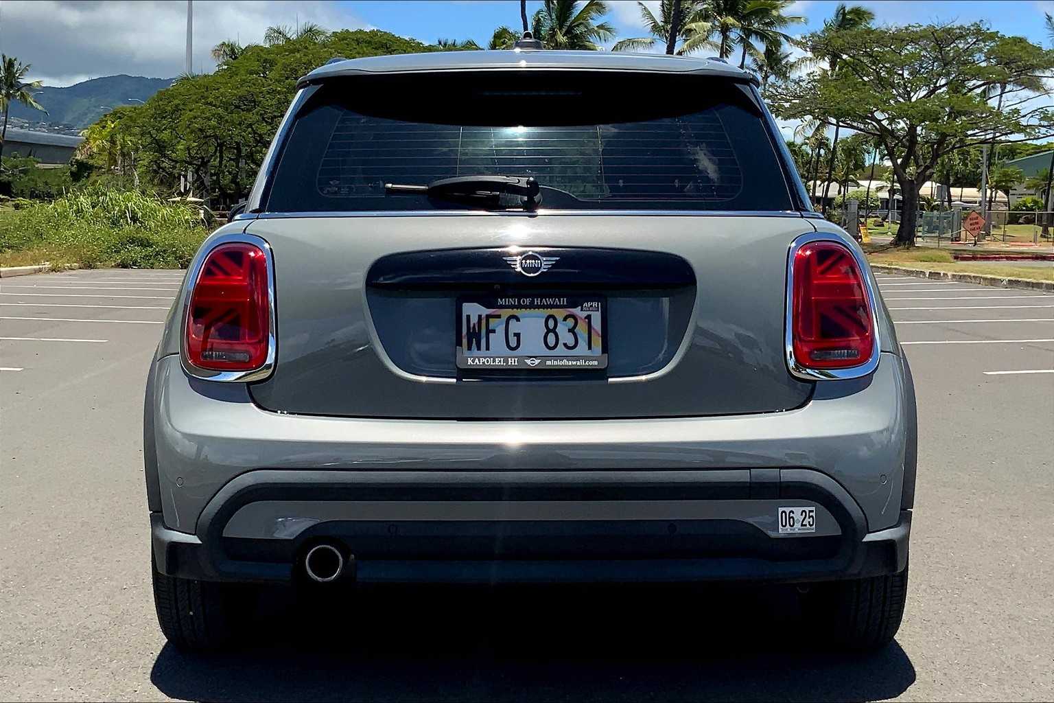 Thumbnail: 2022 MINI Cooper Hardtop - 5