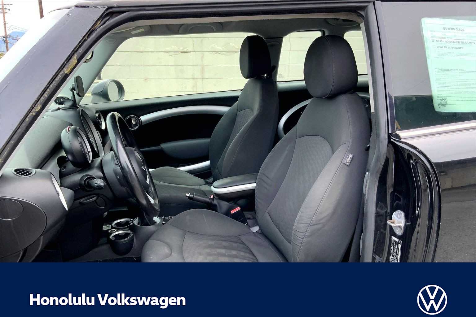 Thumbnail: 2010 MINI Cooper Clubman - 10