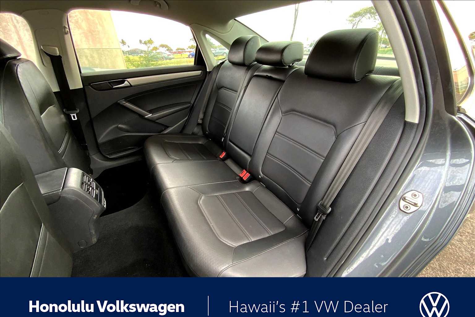 Thumbnail: 2021 Volkswagen Passat - 28