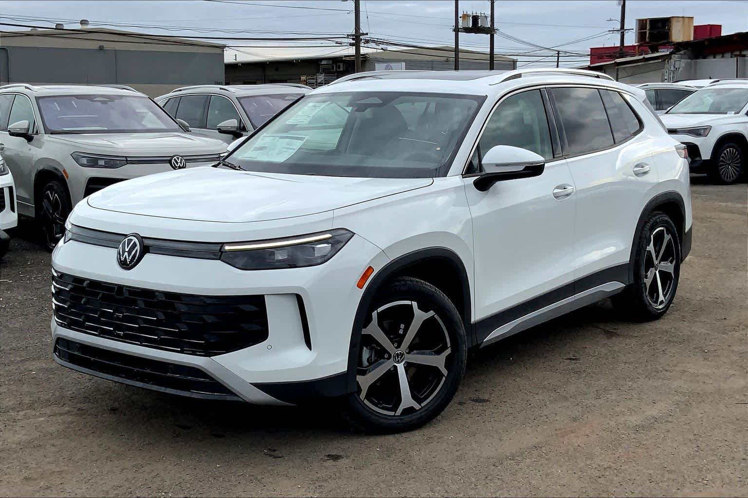 Thumbnail: 2026 Volkswagen Tiguan - 1