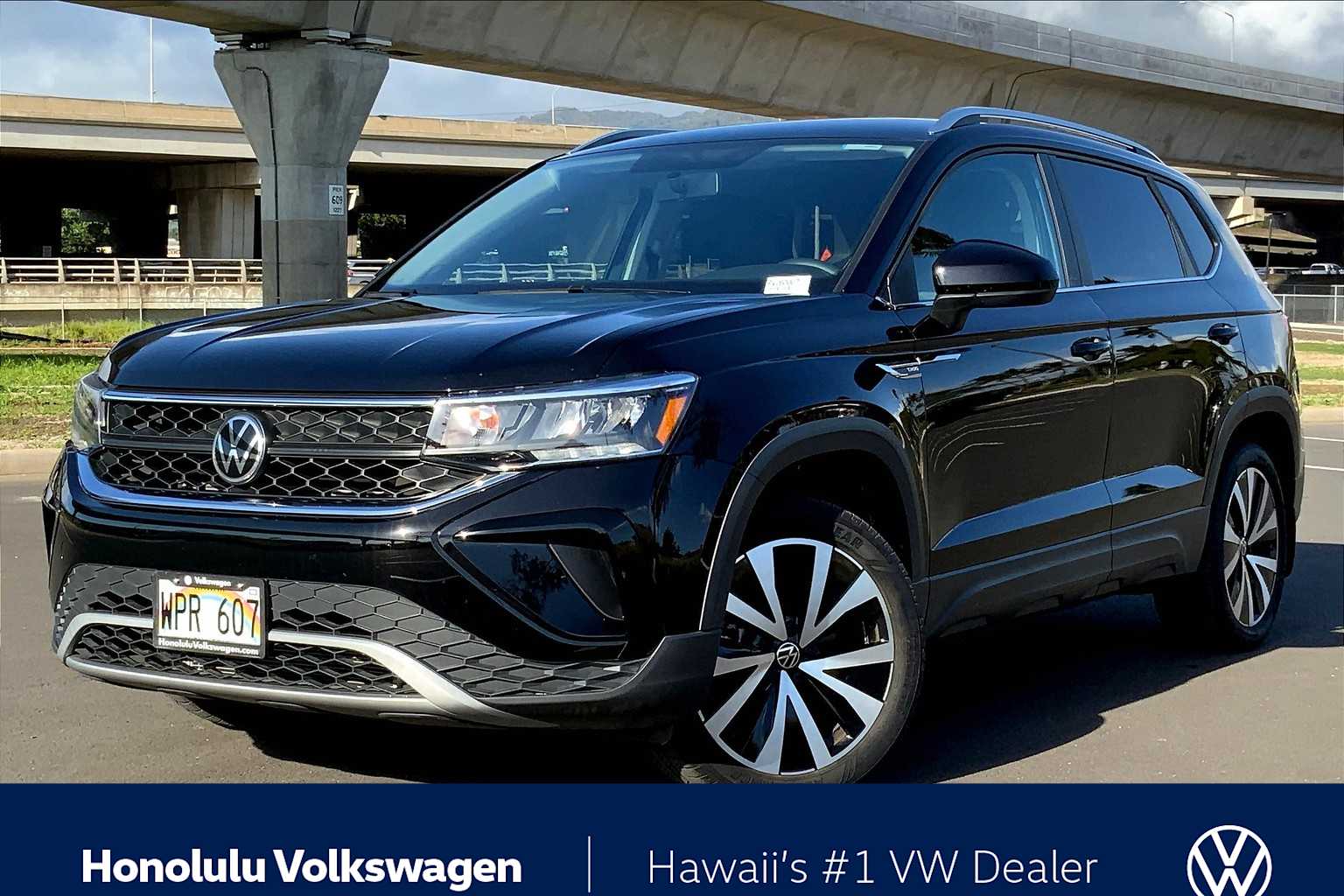 Thumbnail: 2022 Volkswagen Taos - 1