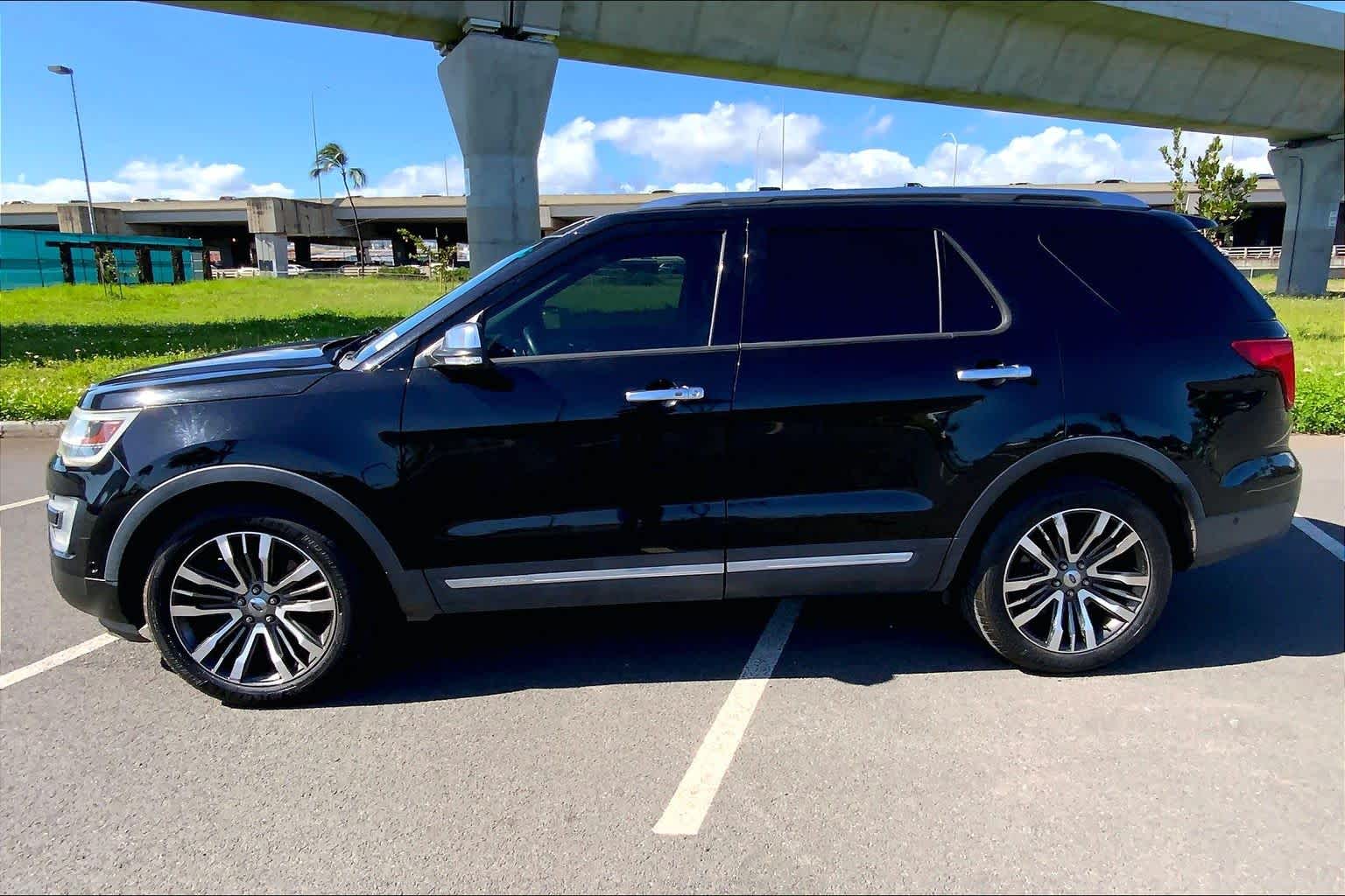 Thumbnail: 2016 Ford Explorer - 3