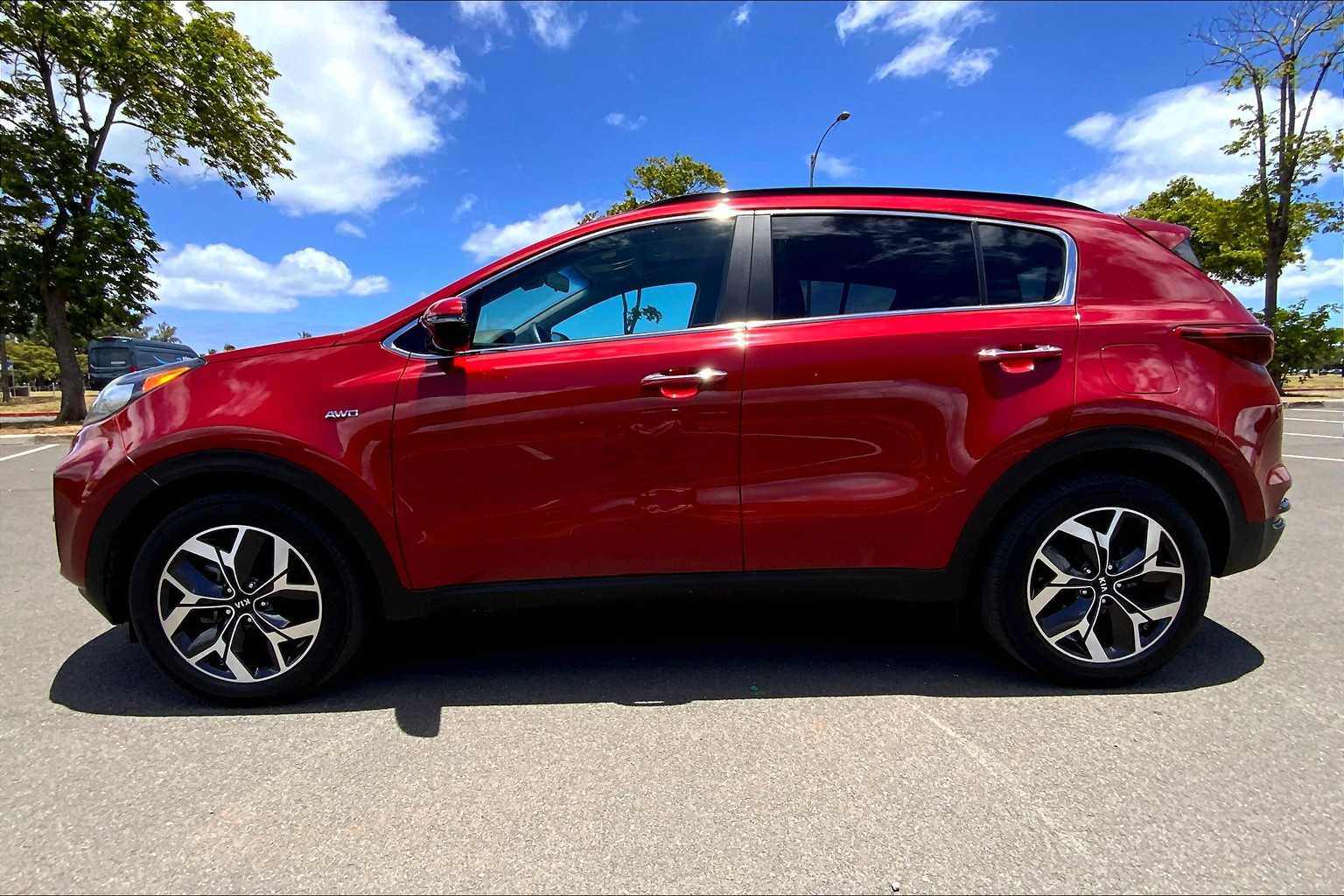 2022 Kia Sportage EX photo 3