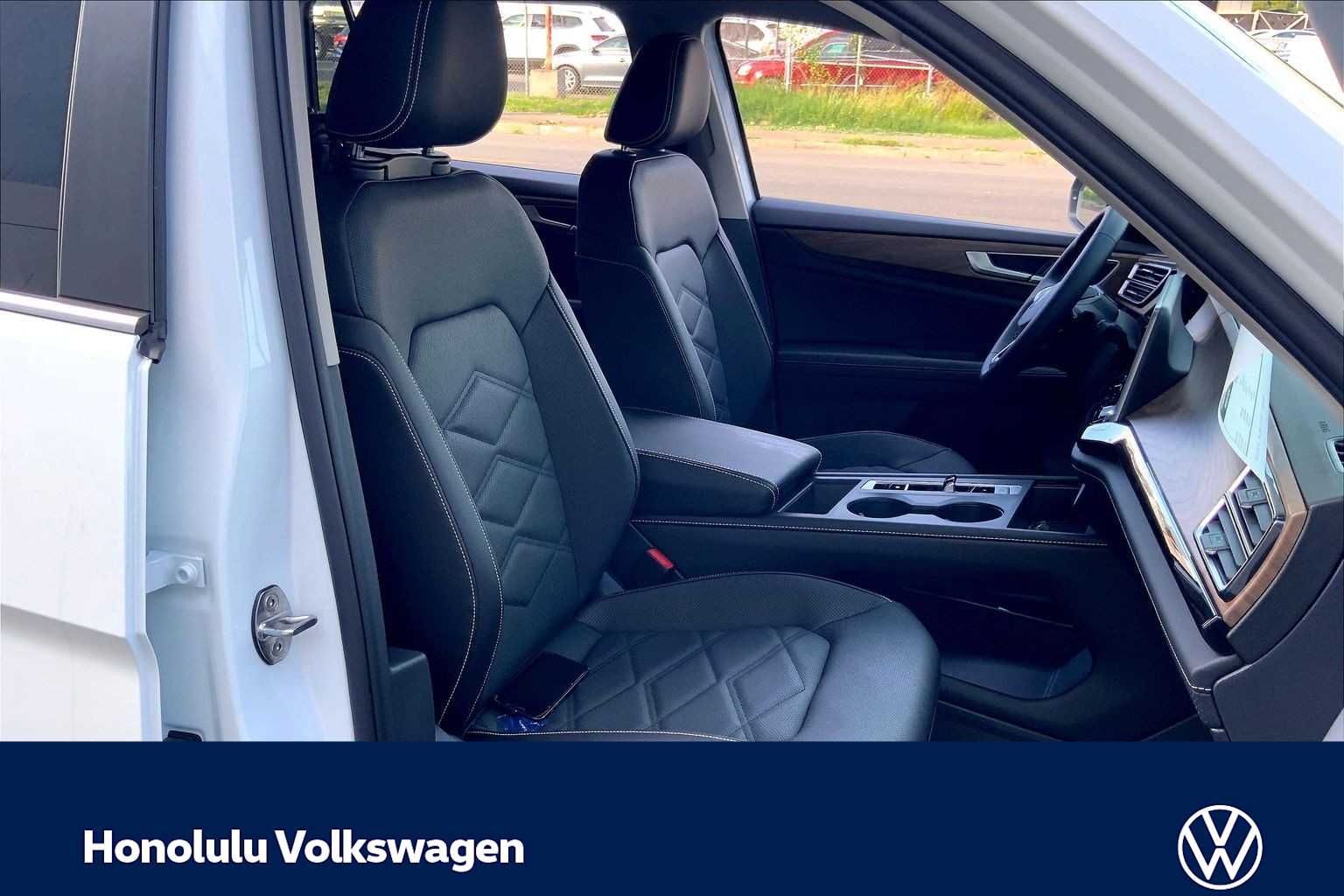 Thumbnail: 2026 Volkswagen Atlas - 14