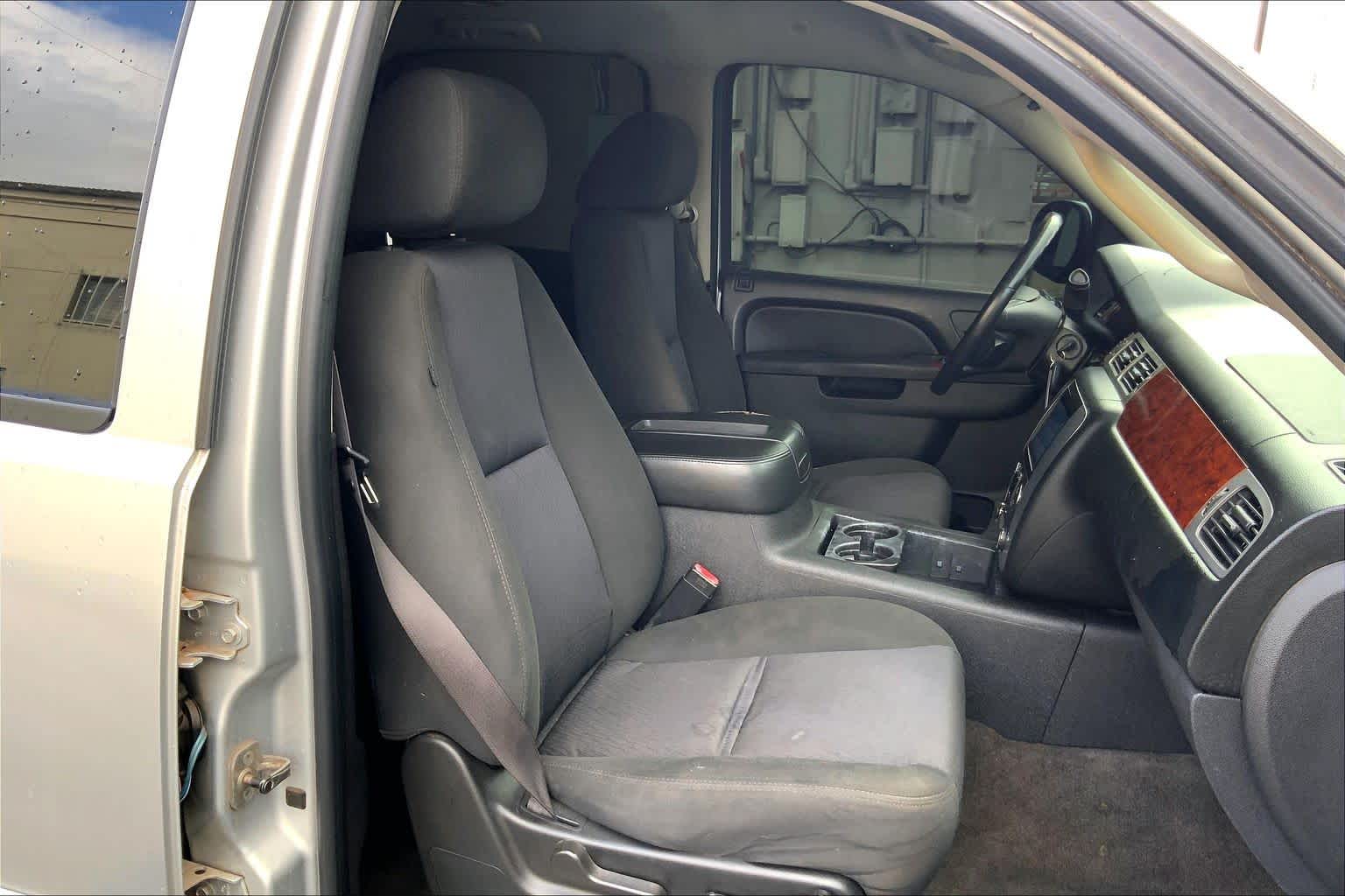 Thumbnail: 2011 GMC Yukon - 13